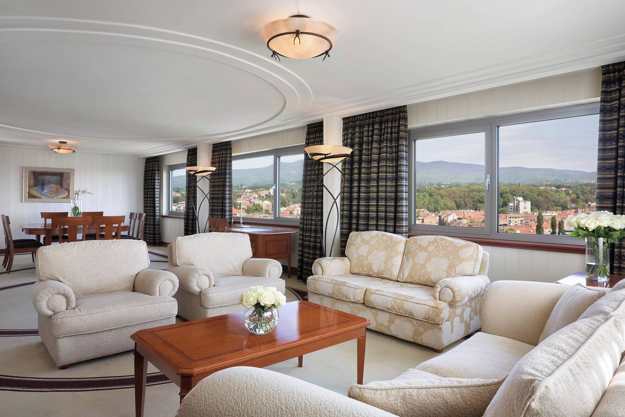 Suite Presidential with Views