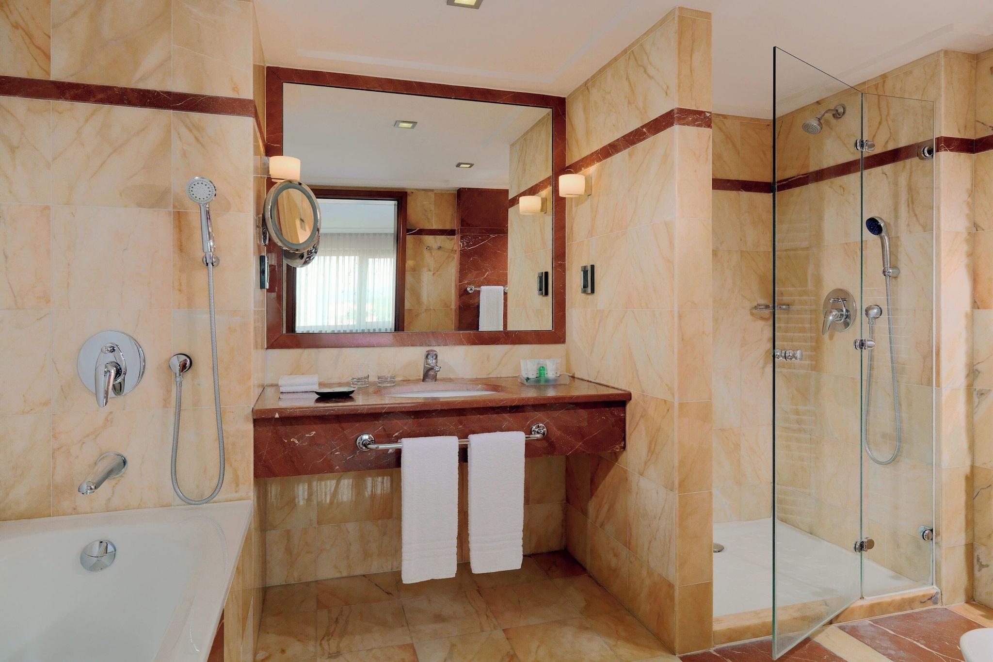 Suite Executive King Bed