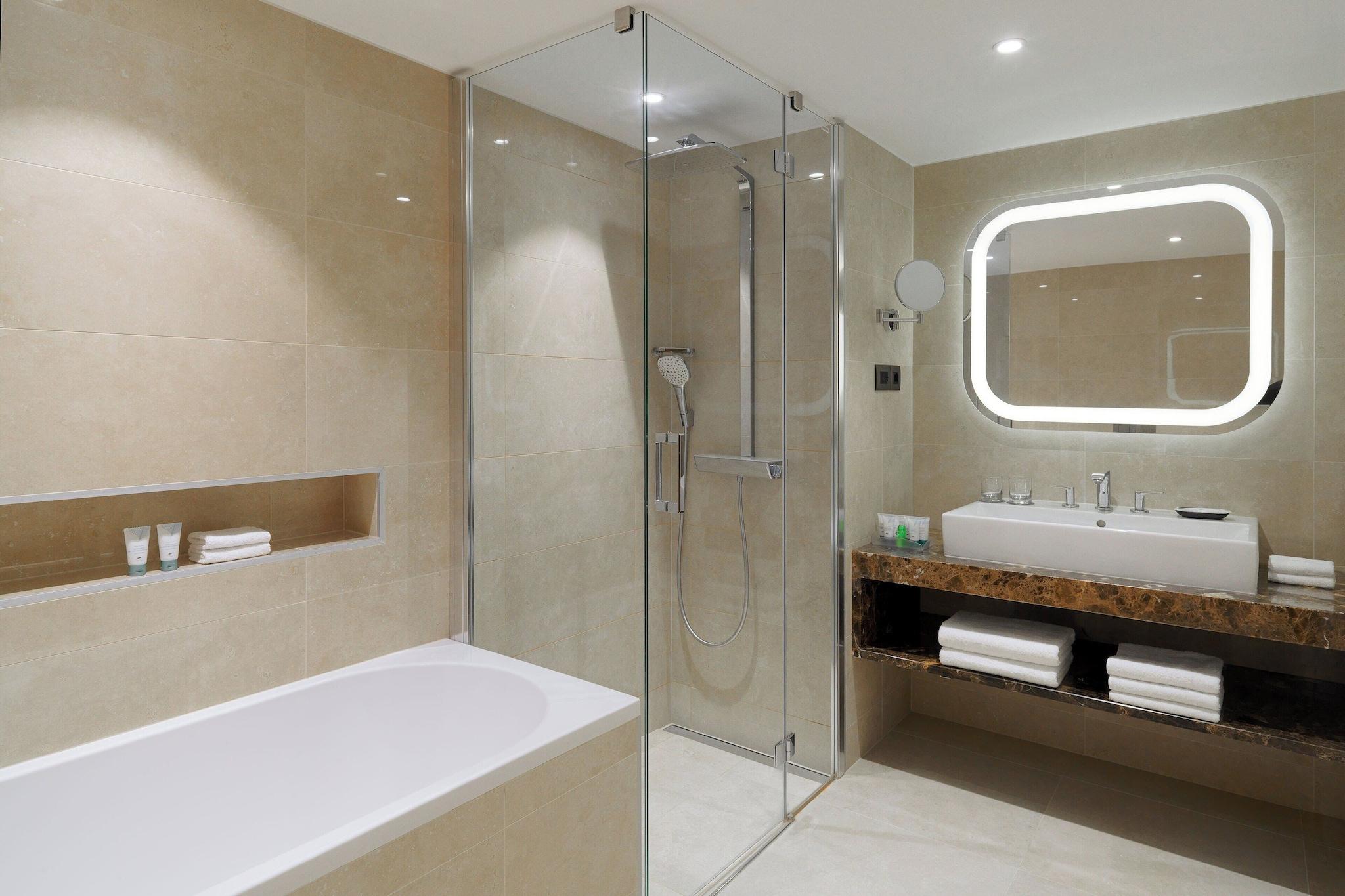 Suite Executive King Bed