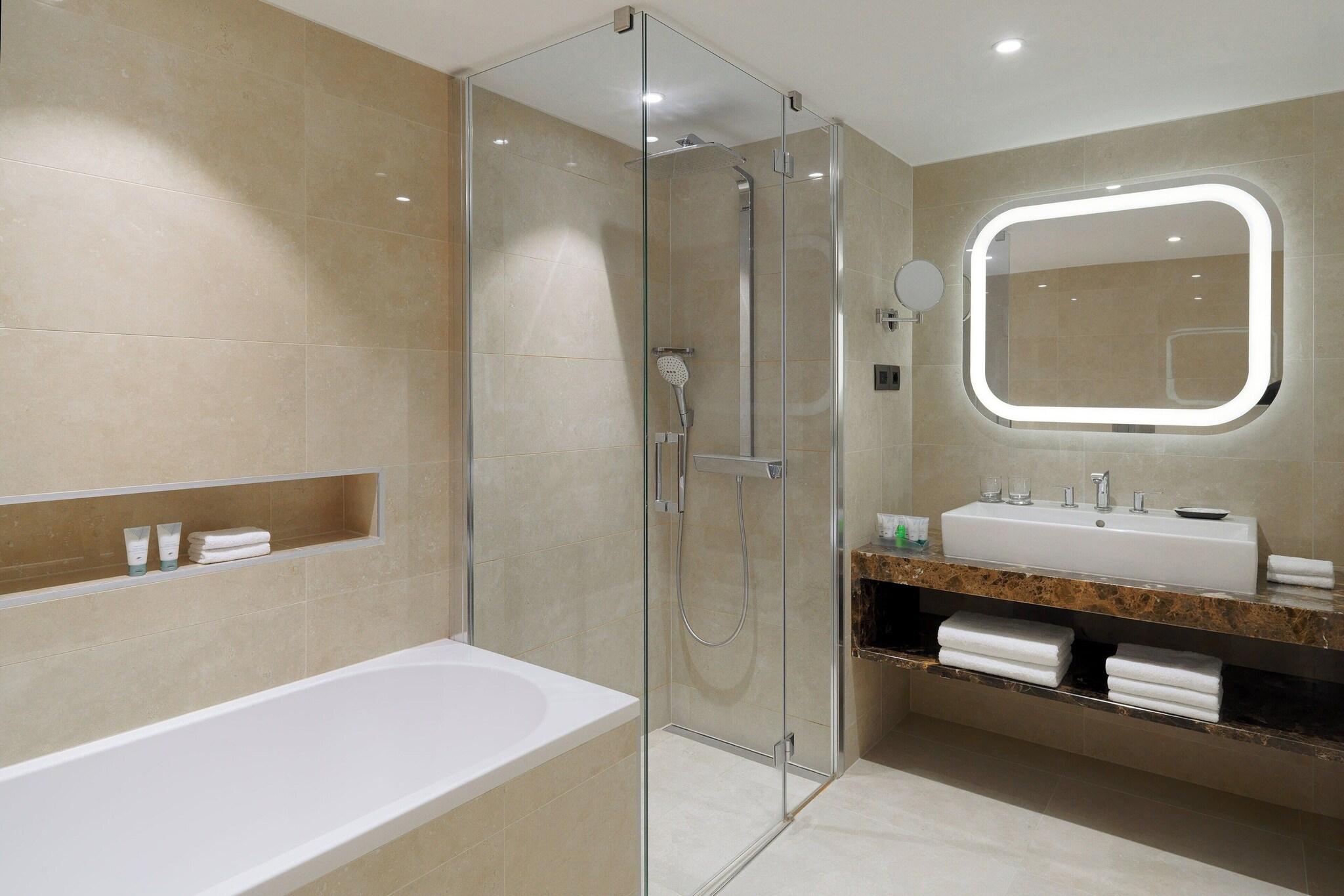 Suite Executive King Bed