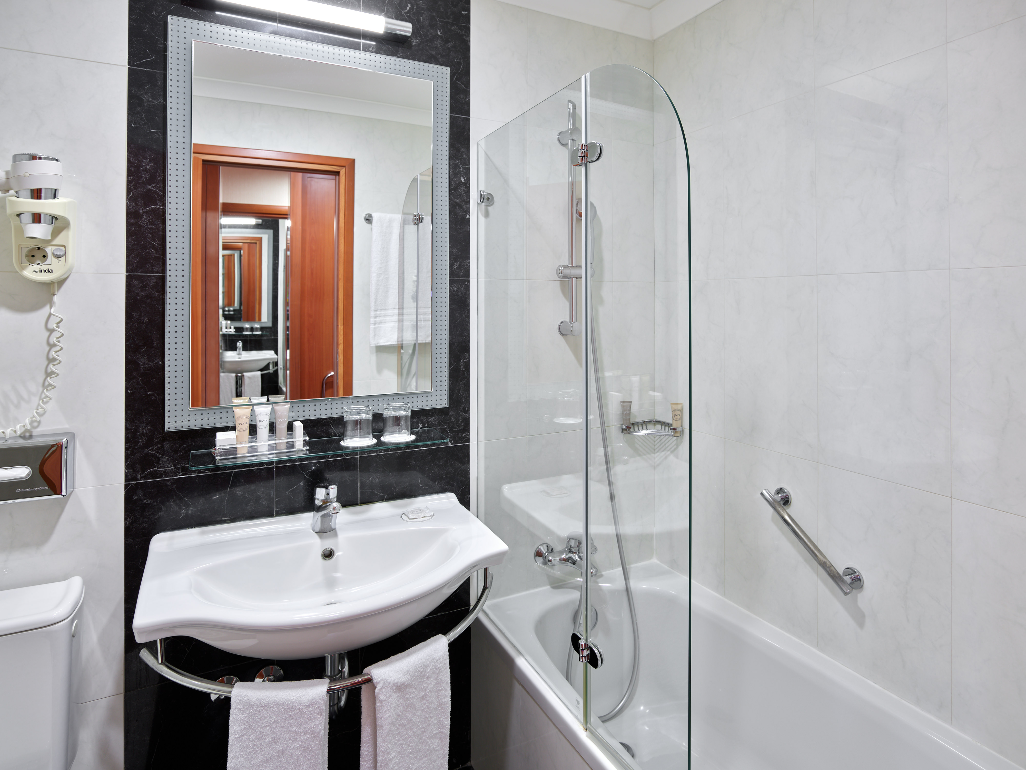 Double or Twin Standard