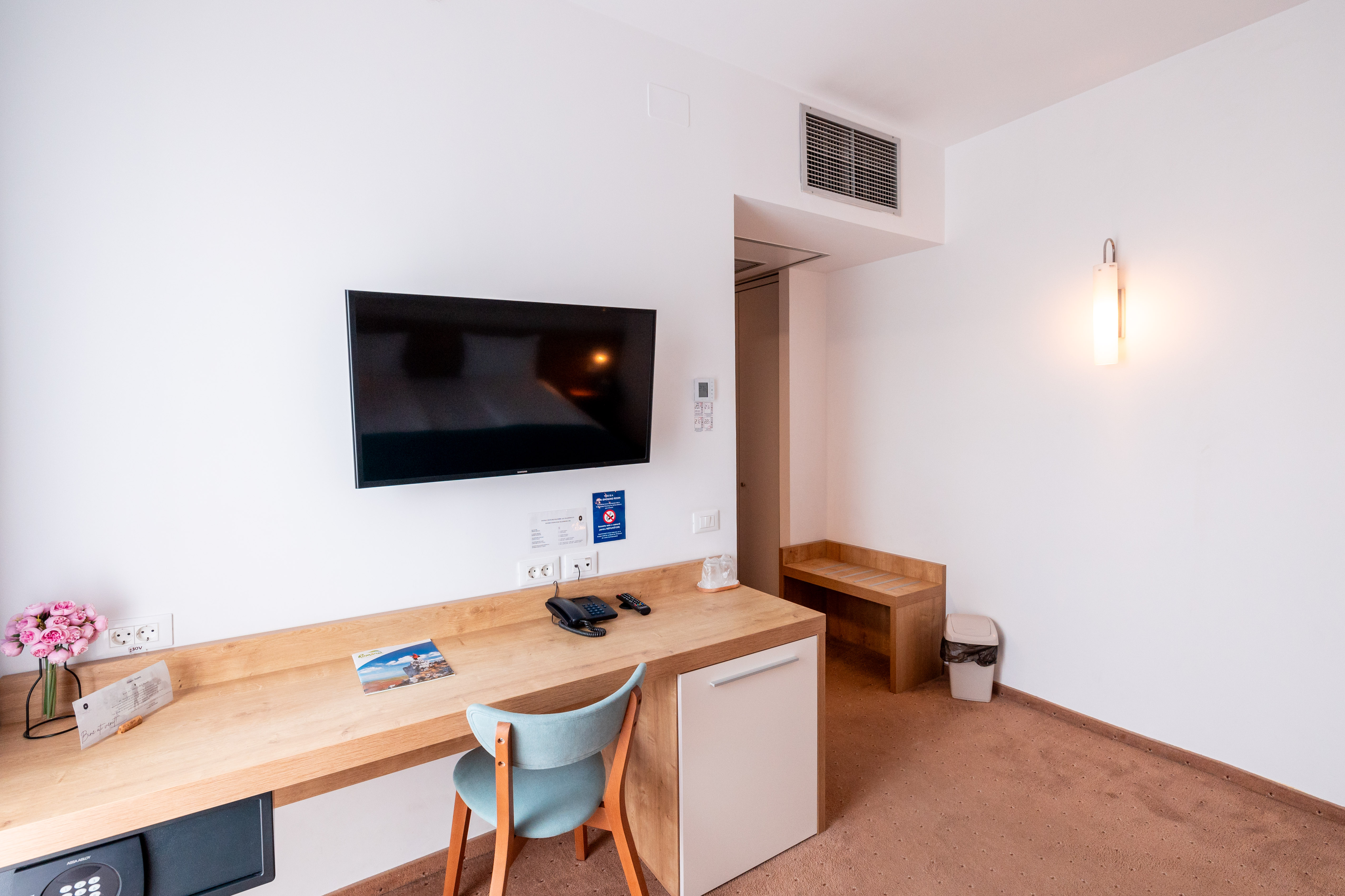 Double King Size Bed