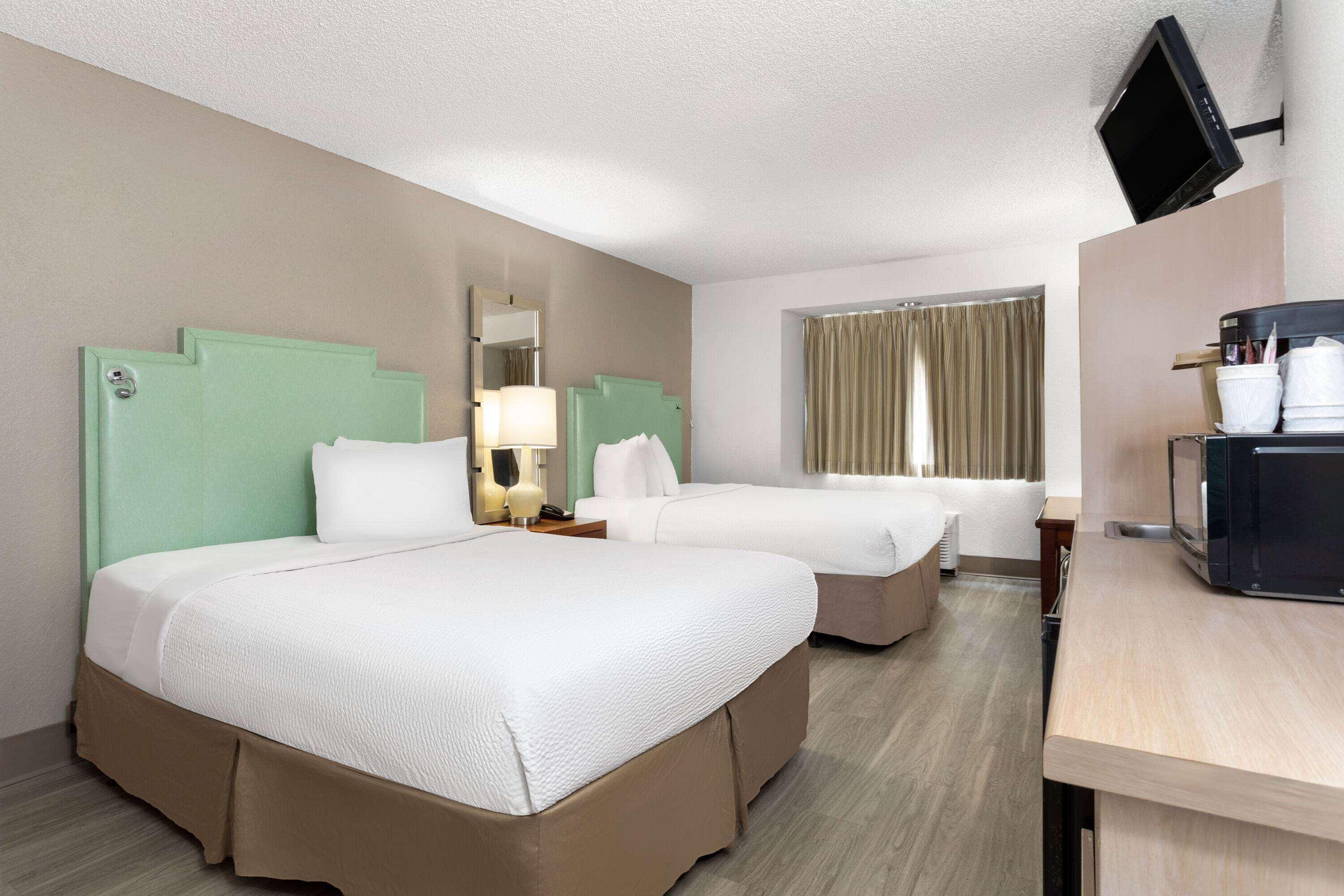 Studio Accessible-two Queen Beds