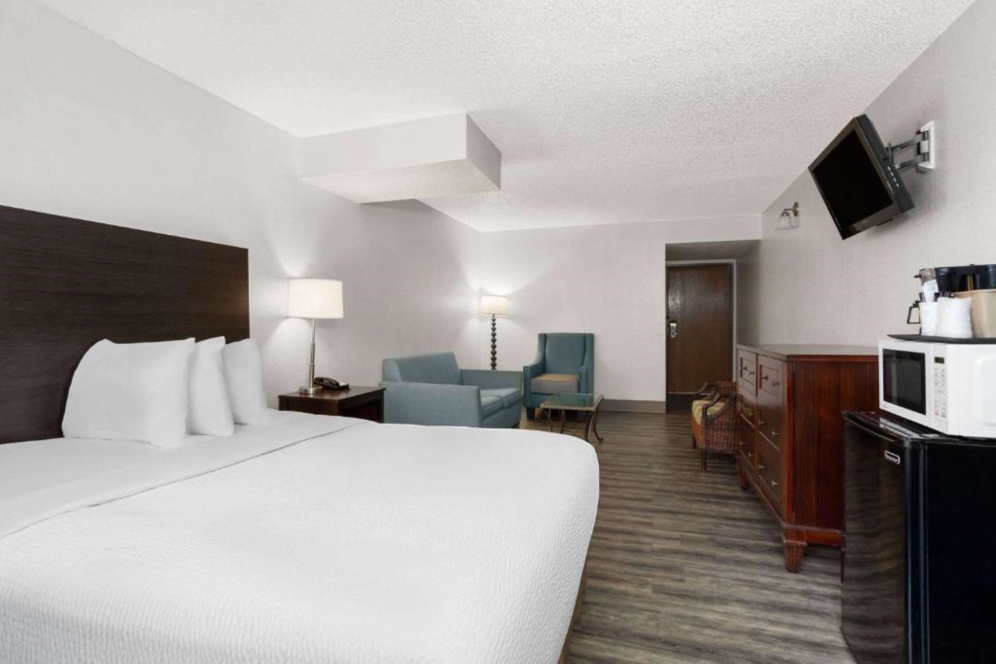 Room Accessible King Size Bed