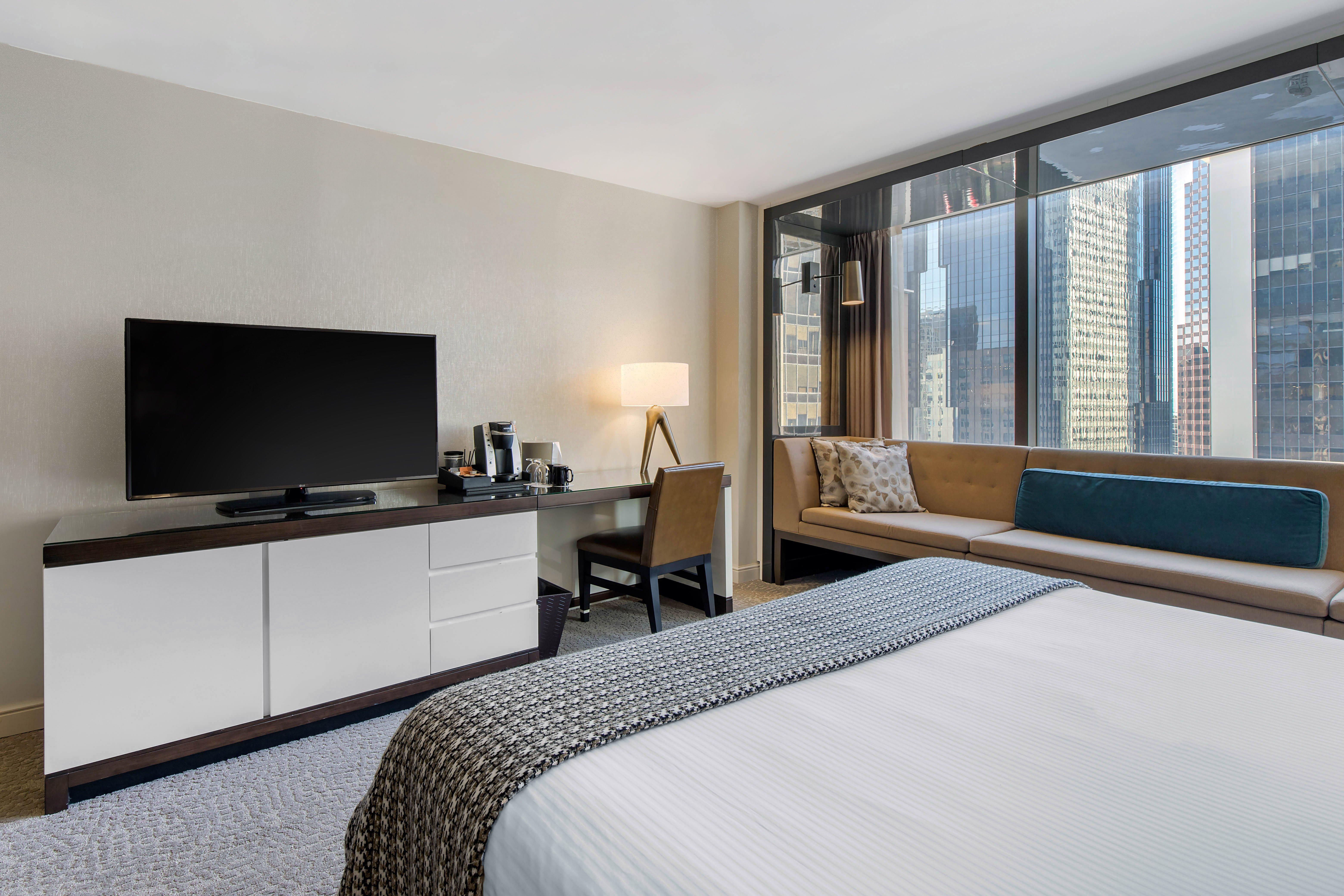 Double Deluxe King Bed