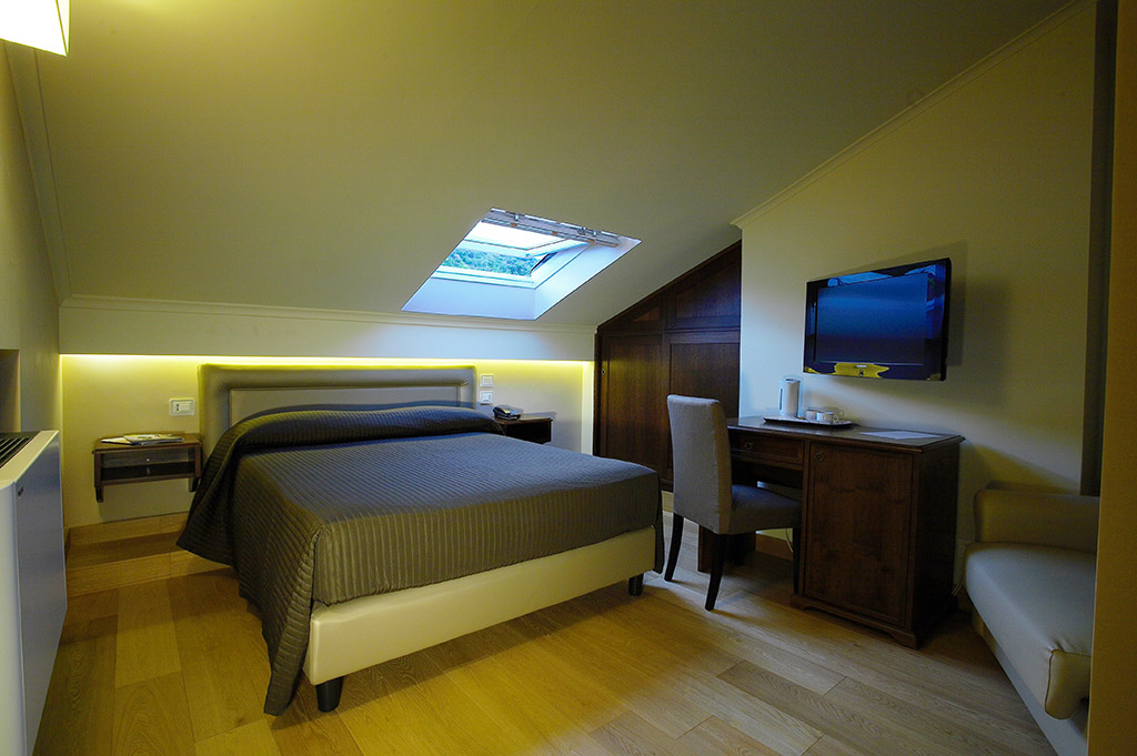 Double or Twin Standard