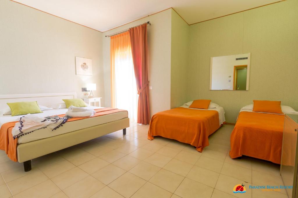 Quadruple Sea View with Balcony