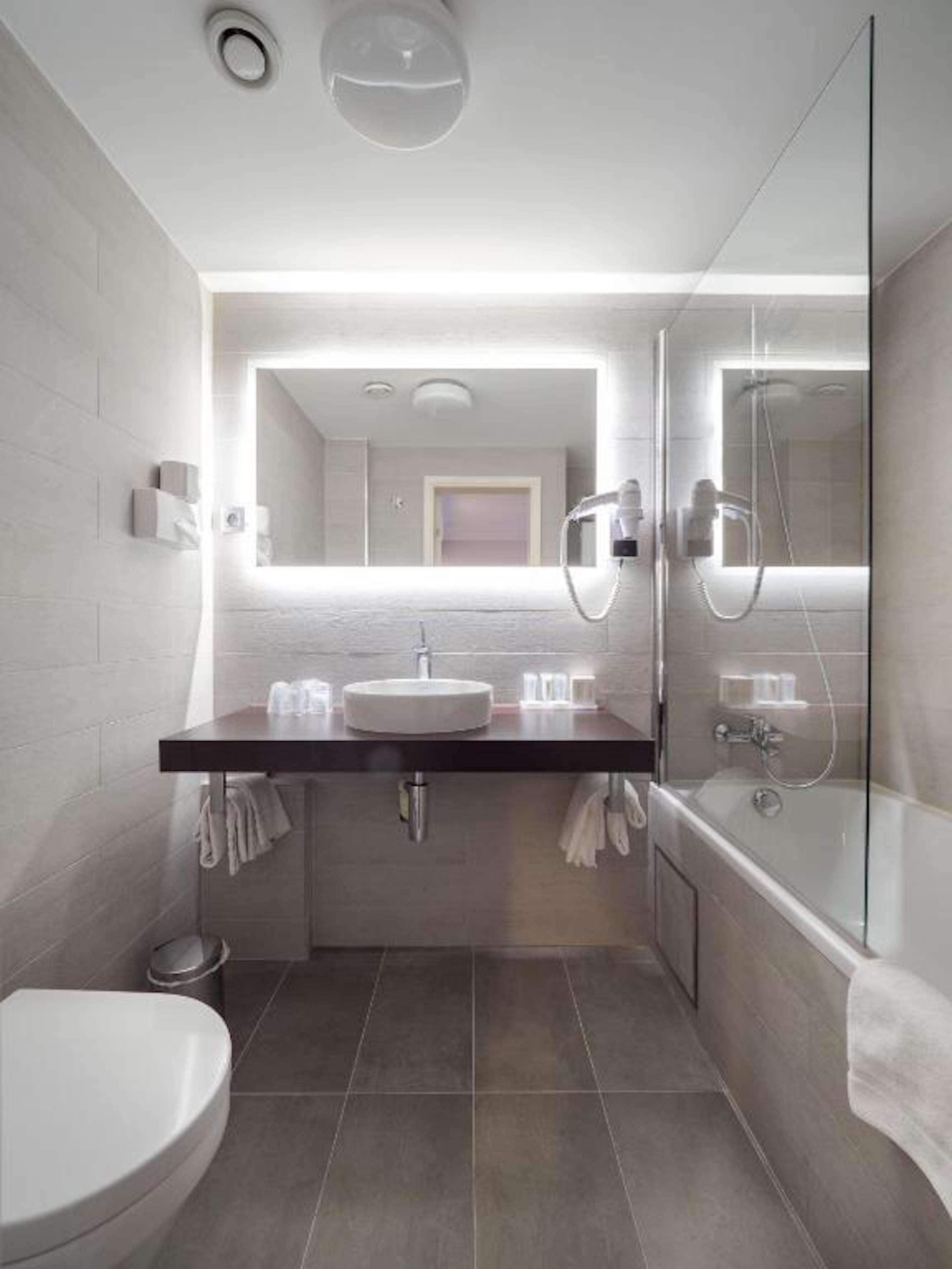 Double Queen Bed Non Smoking