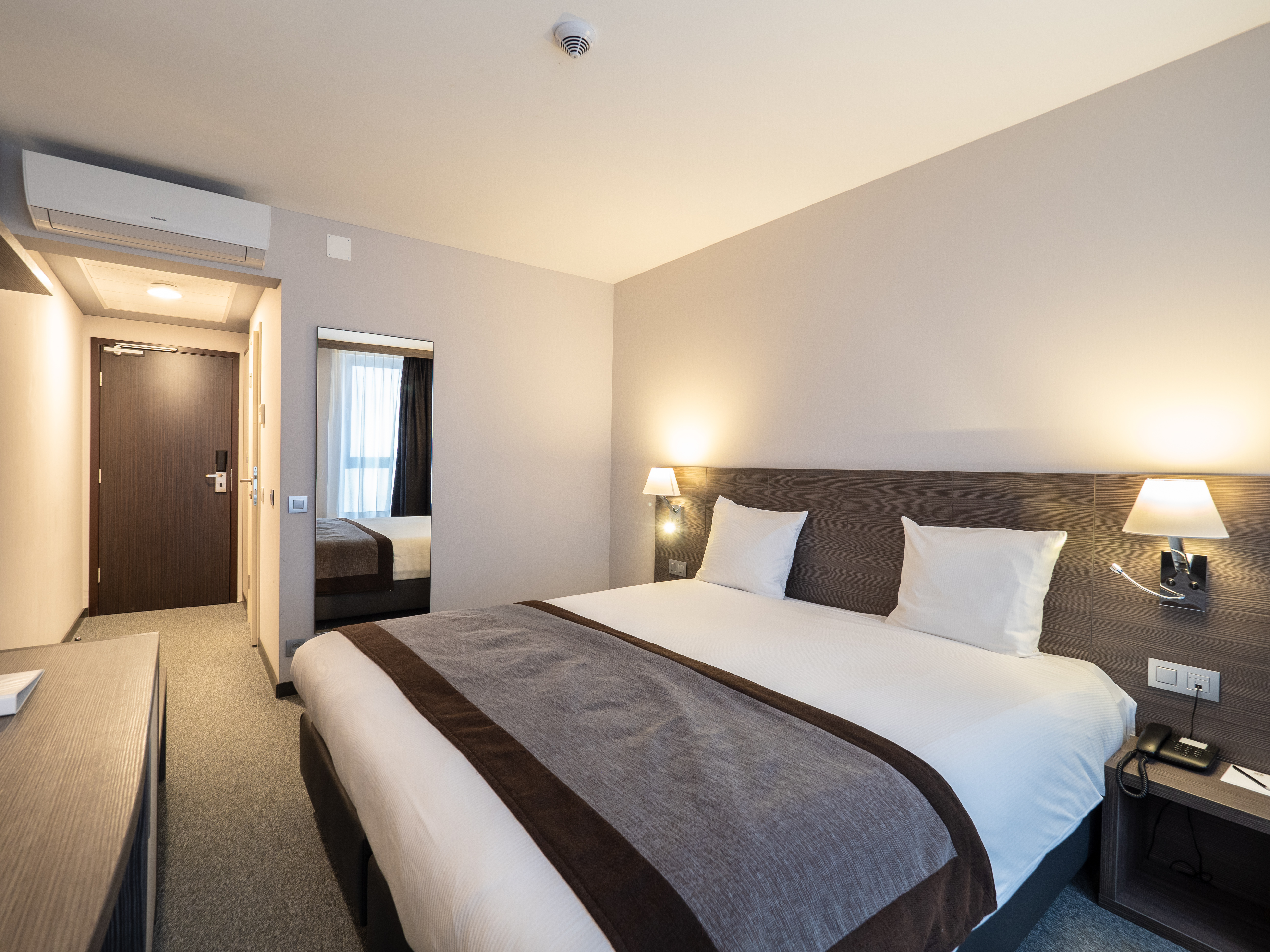 Double or Twin Standard