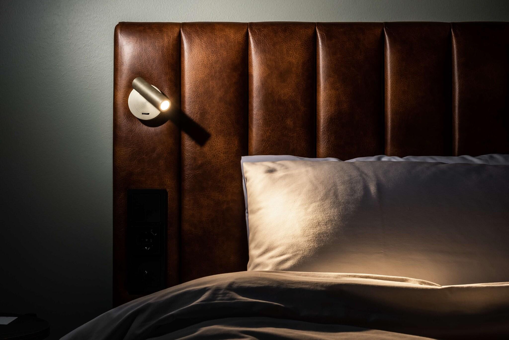 Double King Size Bed