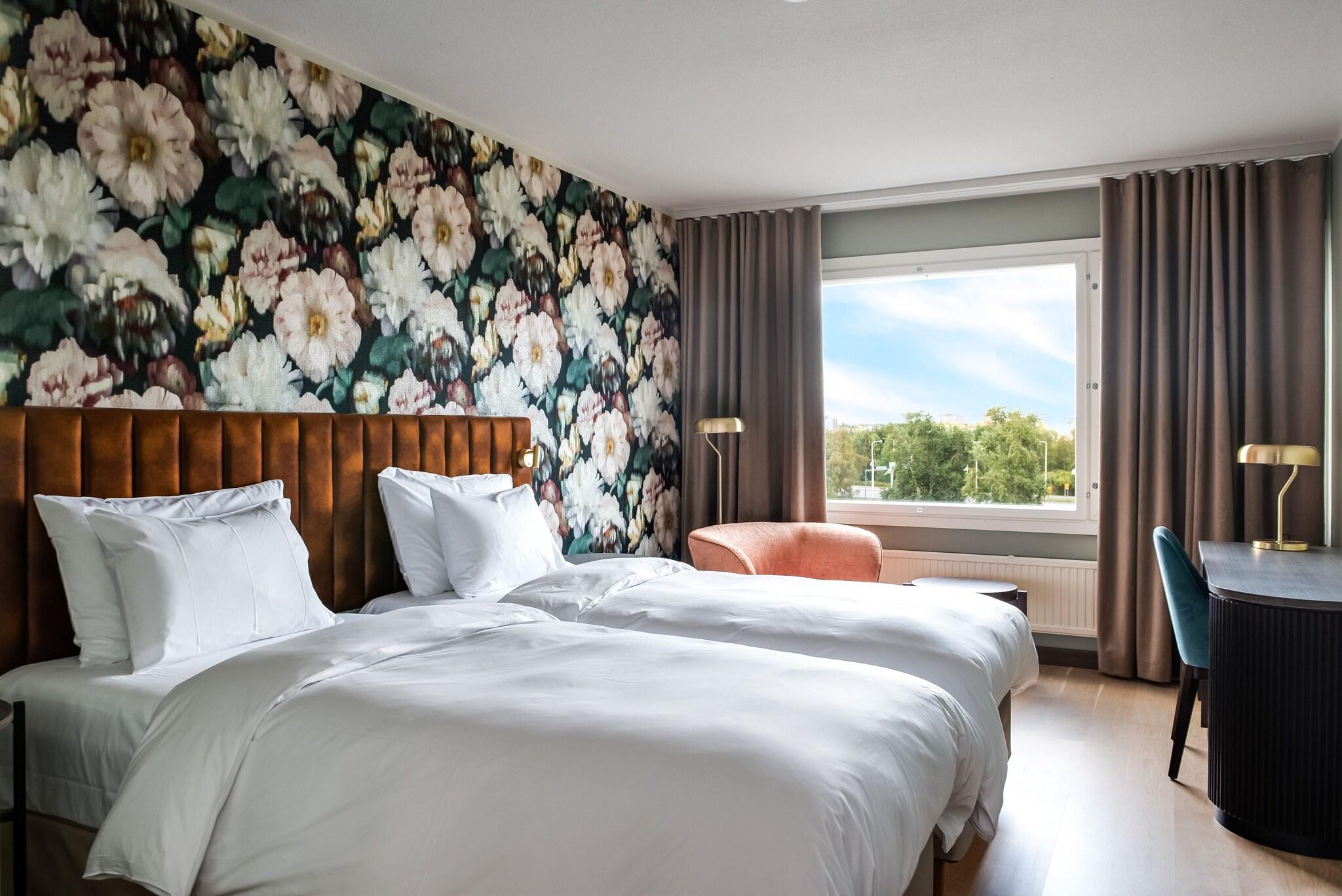 Double King Size Bed