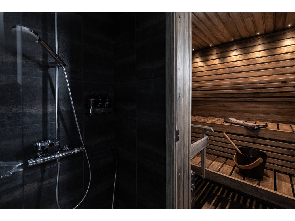 Double Premium King Bed