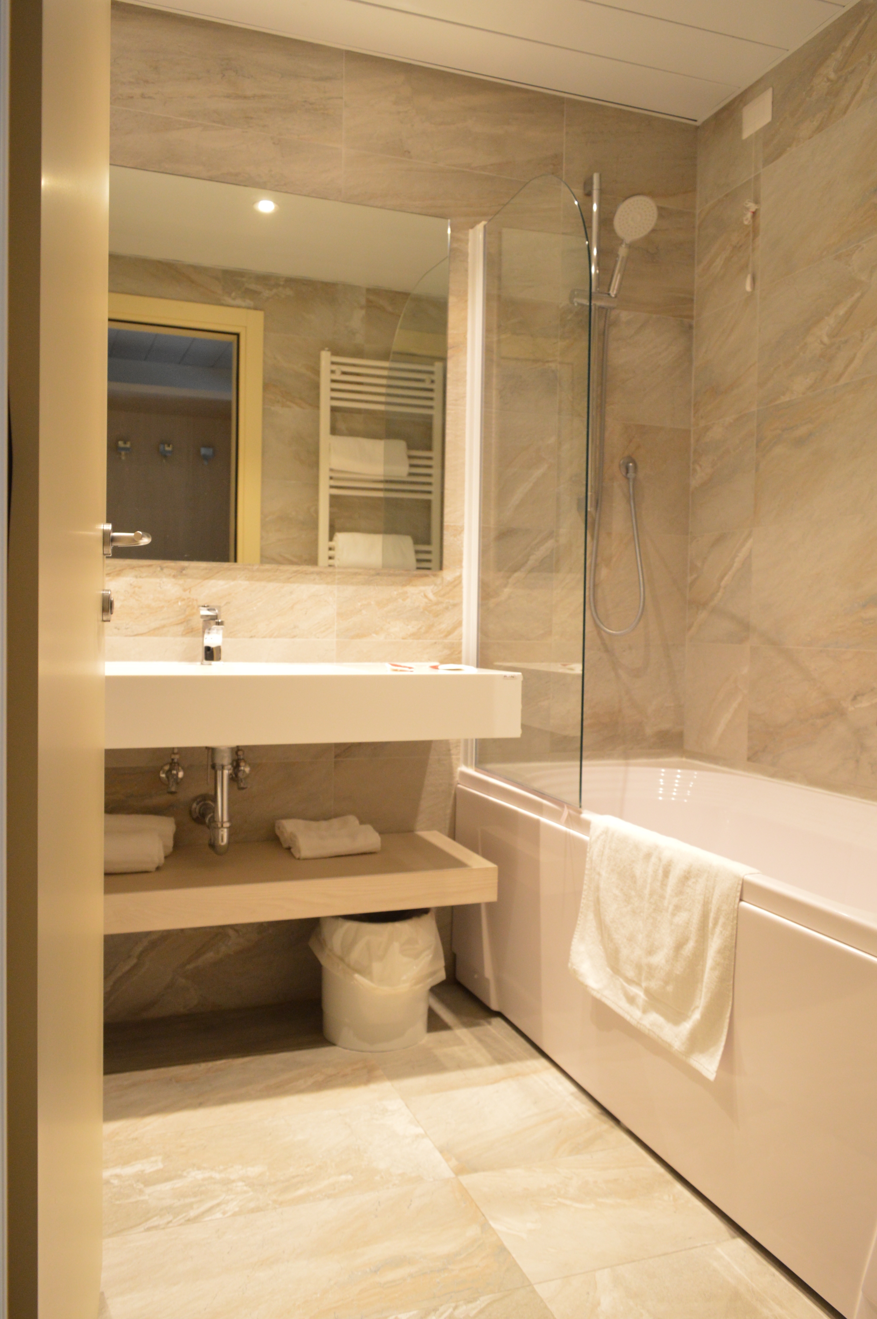 Double or Twin Superior