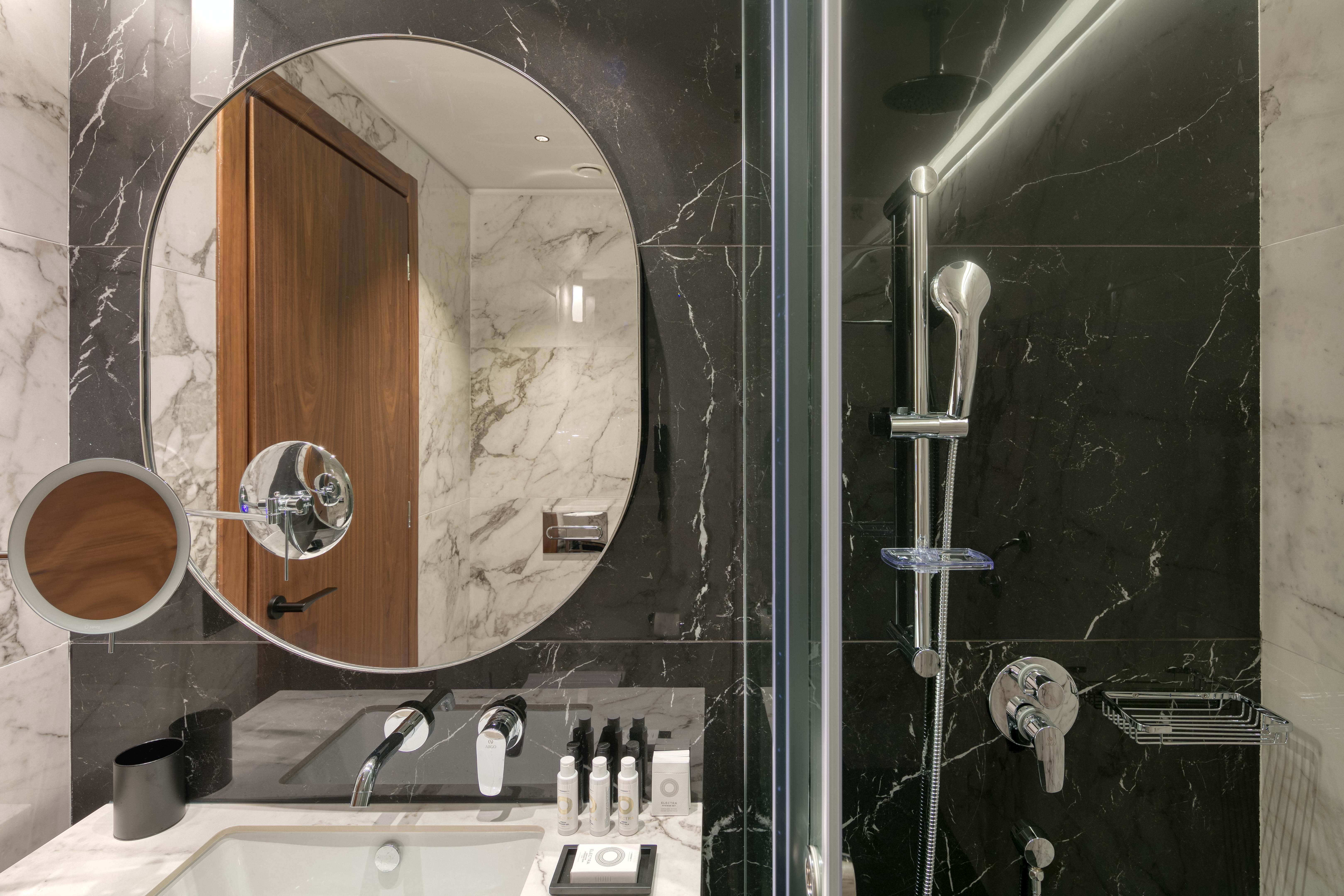 Double or Twin Superior Side Sea View