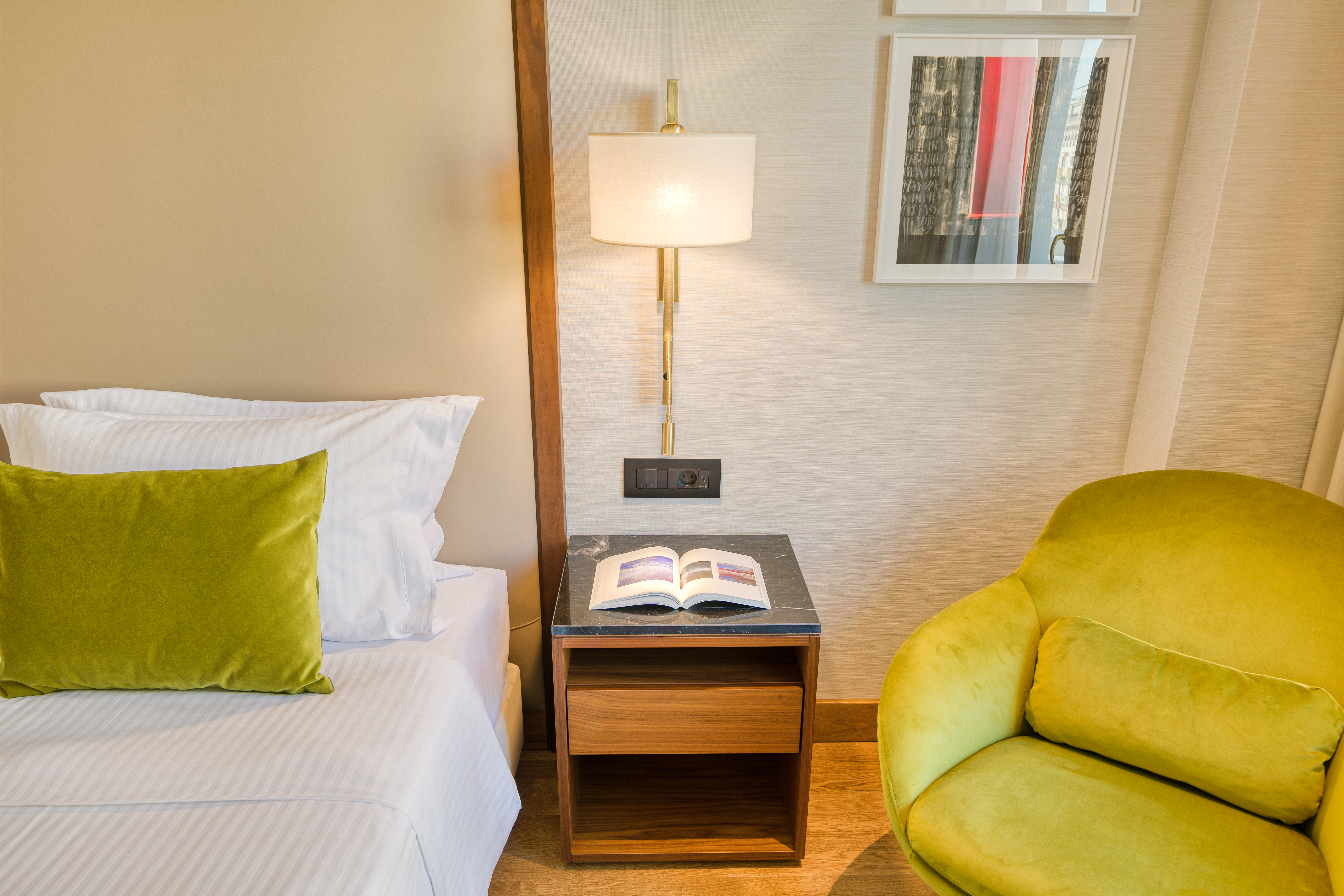 Single Premium Sea View