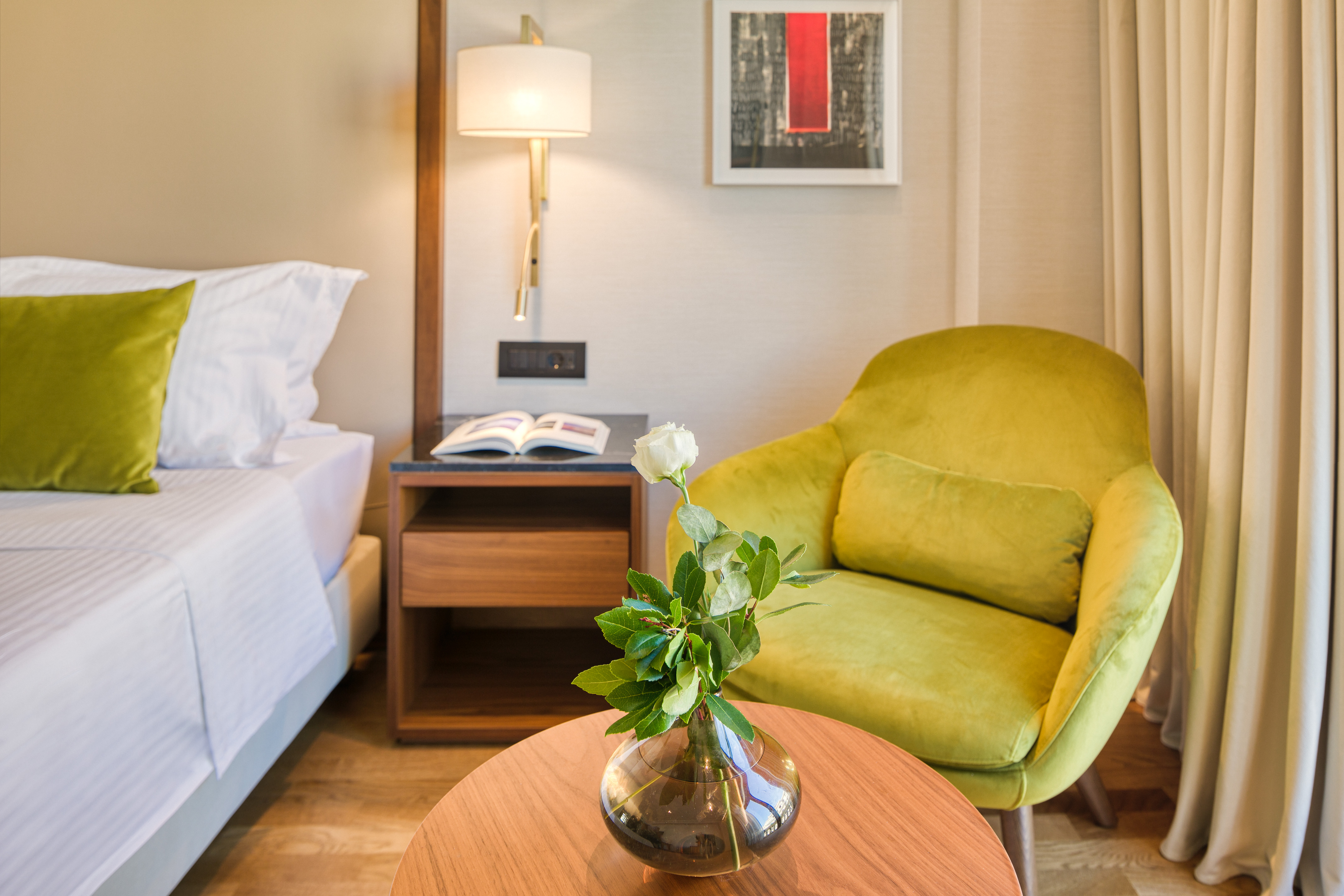 Single Deluxe Side Sea View