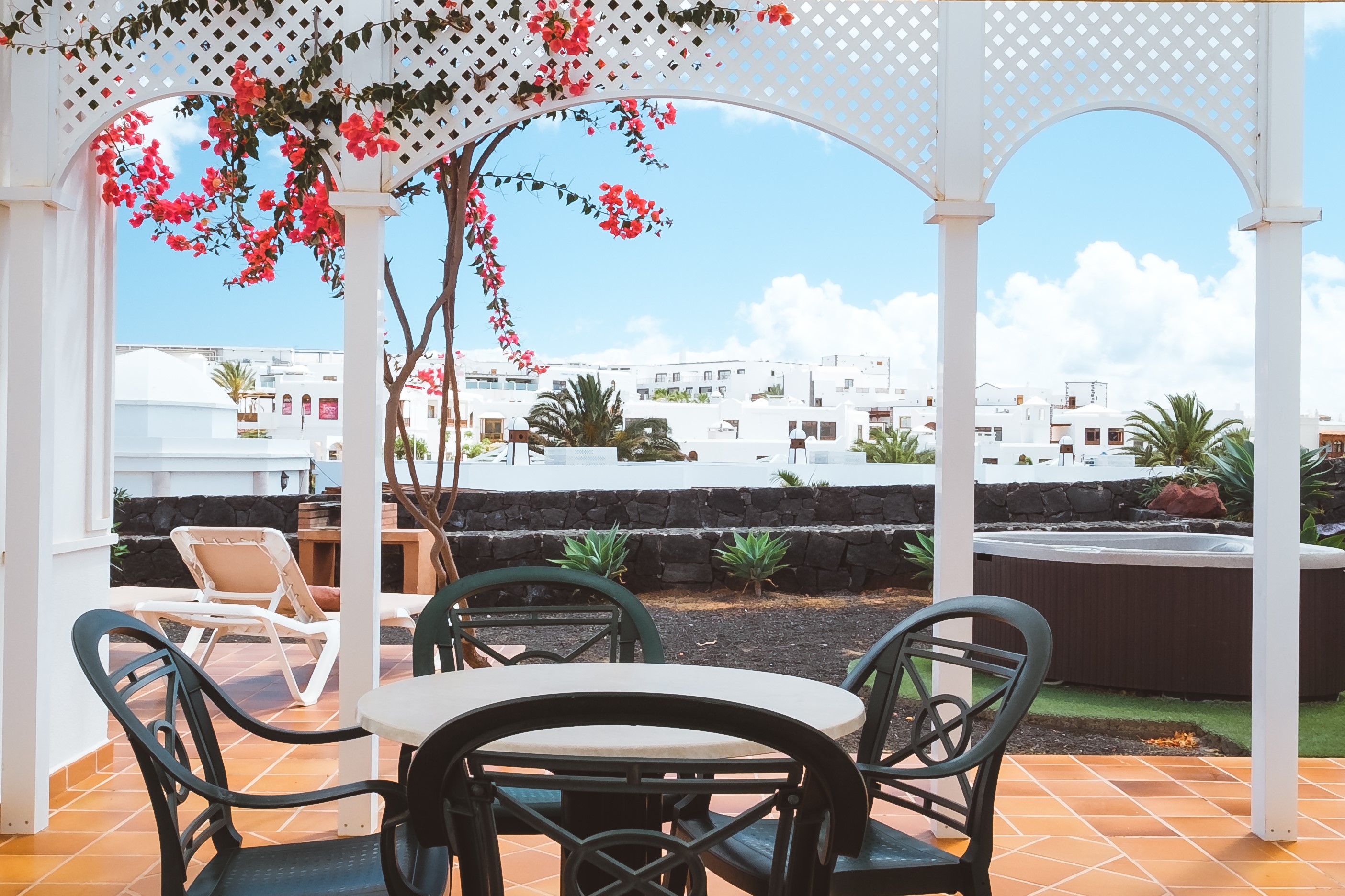 Bungalow with Jacuzzi