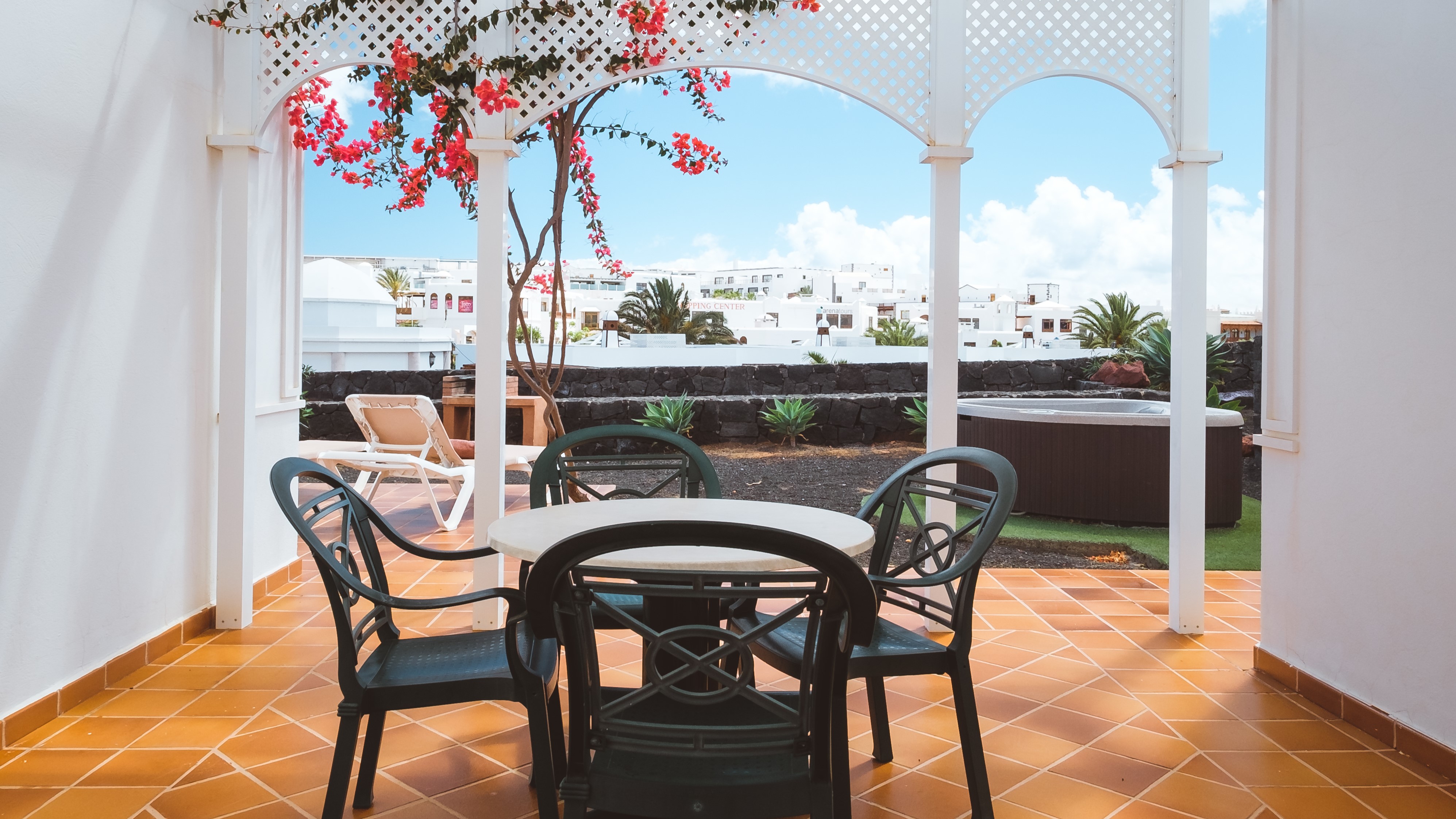 Bungalow with Jacuzzi