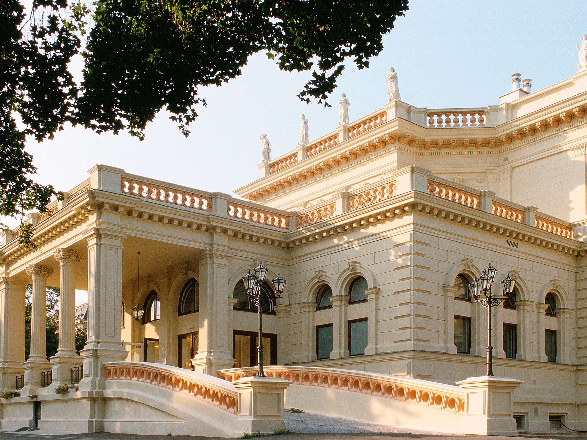 General View