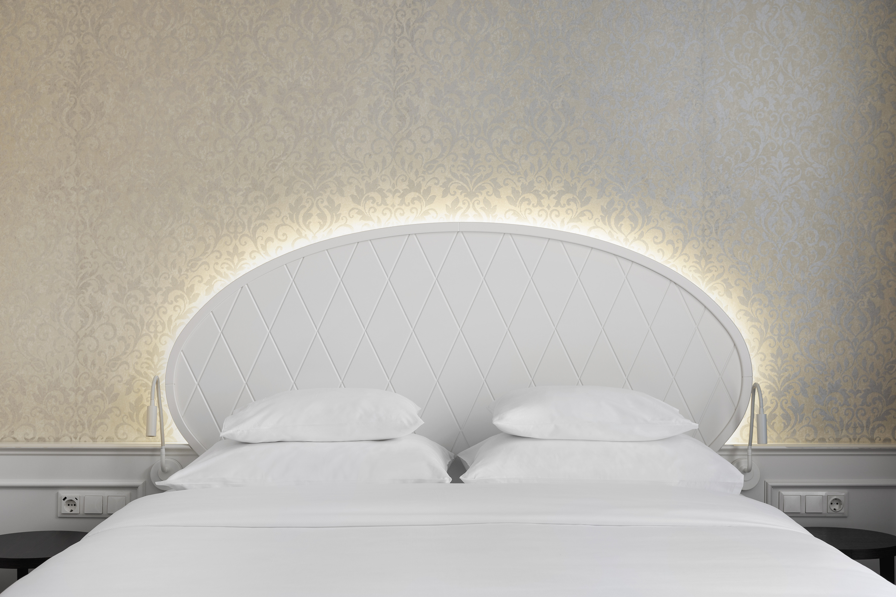 Double Deluxe King Bed