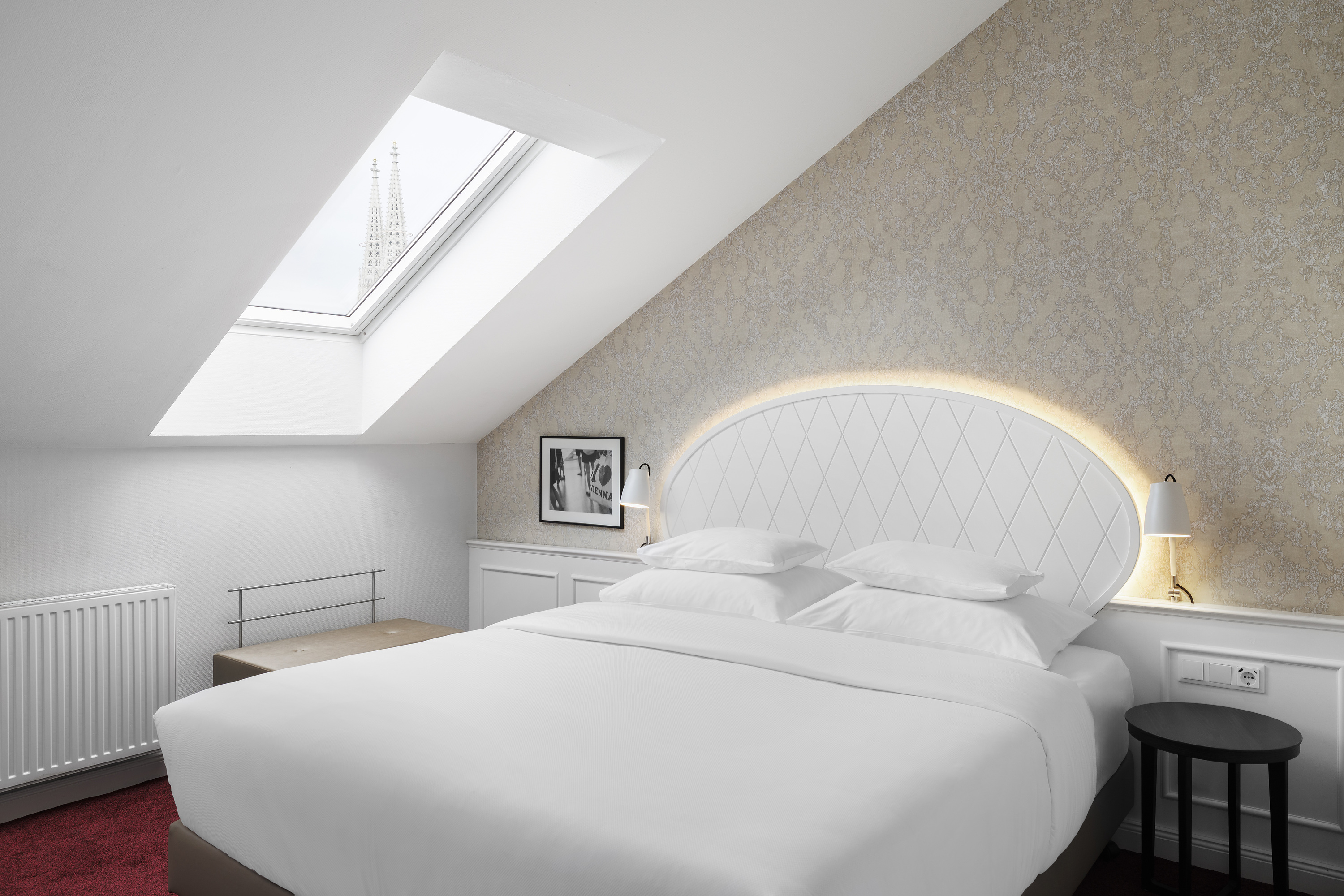 Double Deluxe King Bed