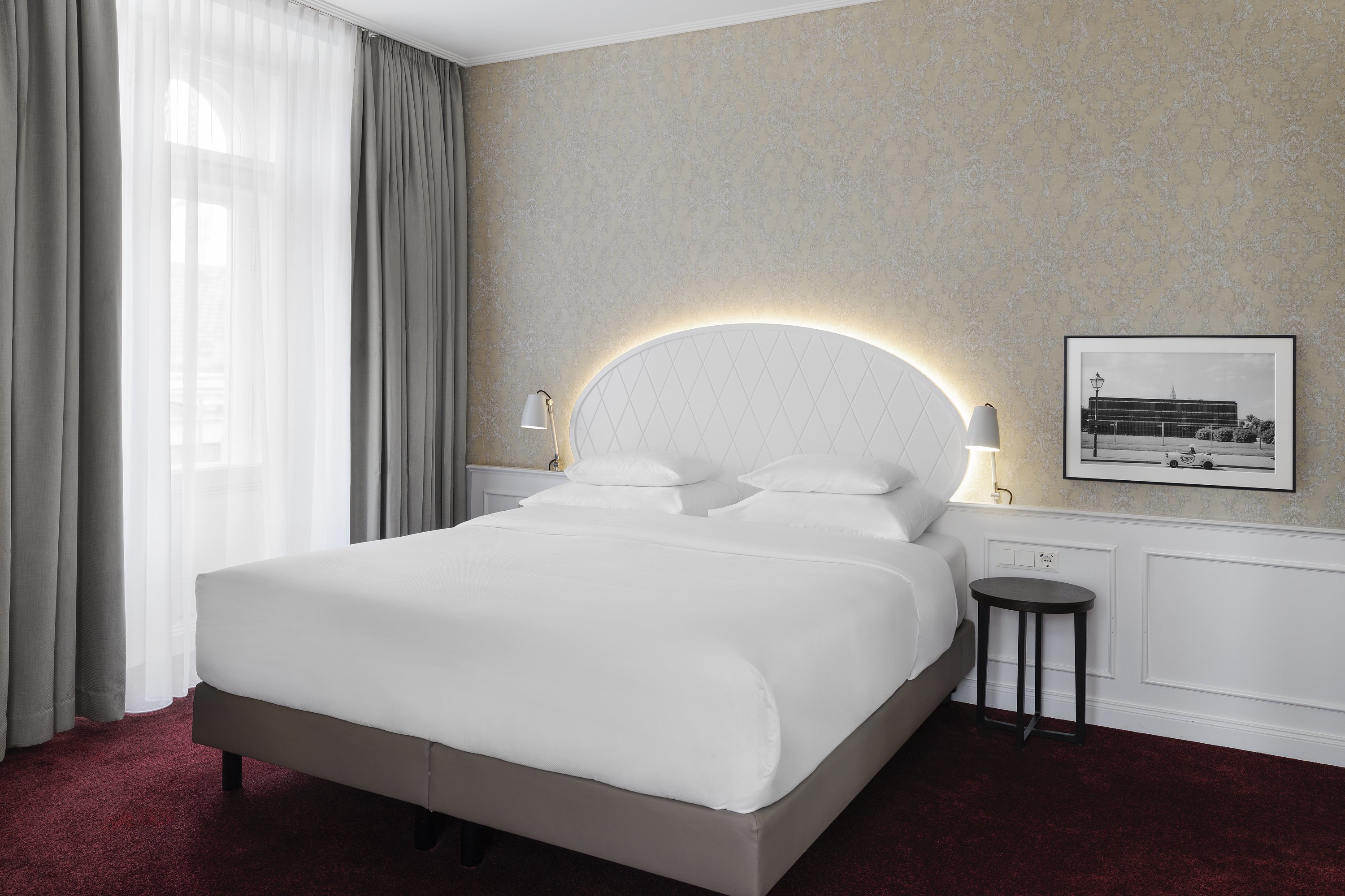Double Deluxe King Bed