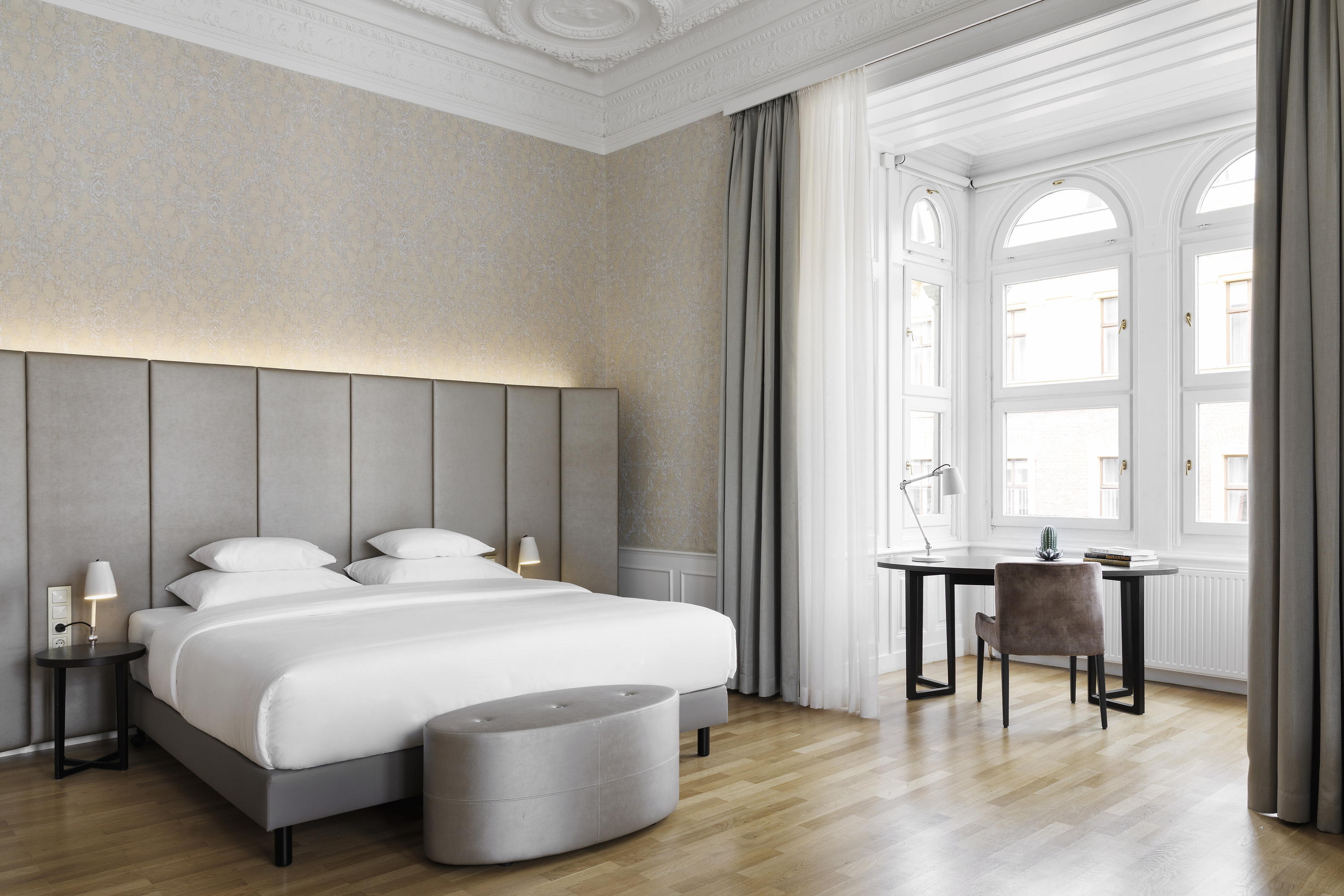Junior Suite King Size Bed