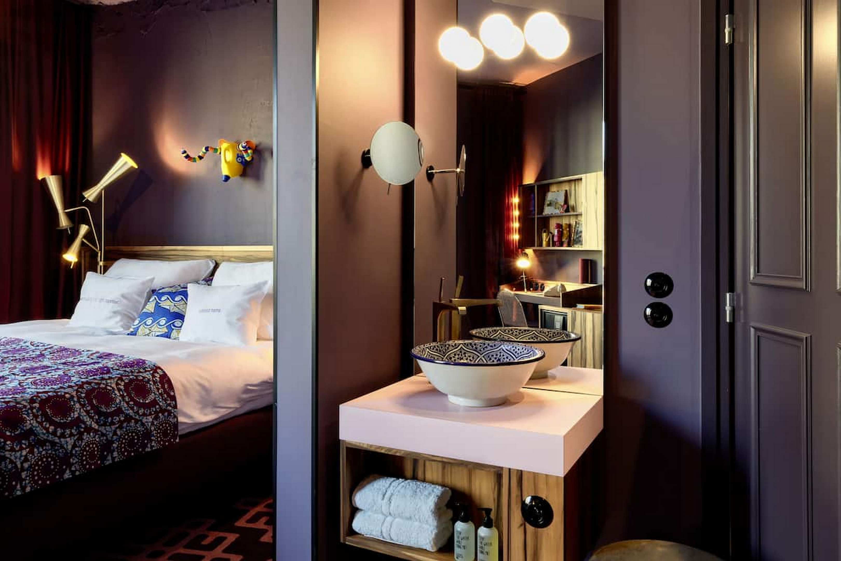 Double or Twin Standard