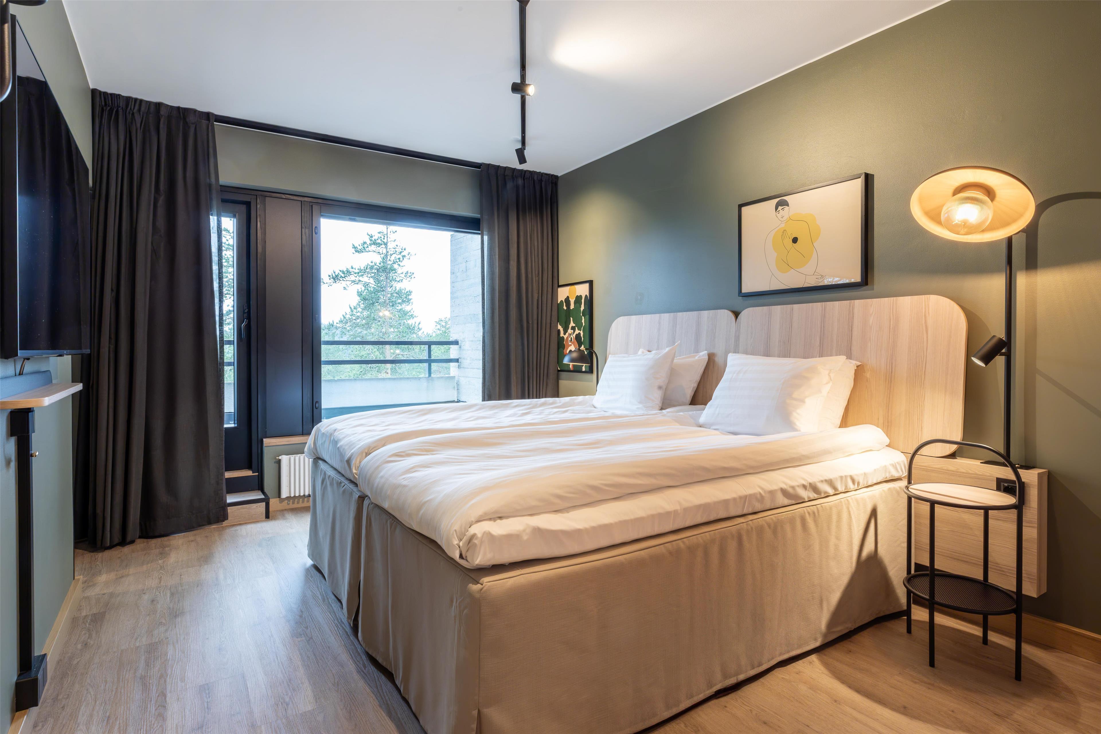 Double Superior King Bed