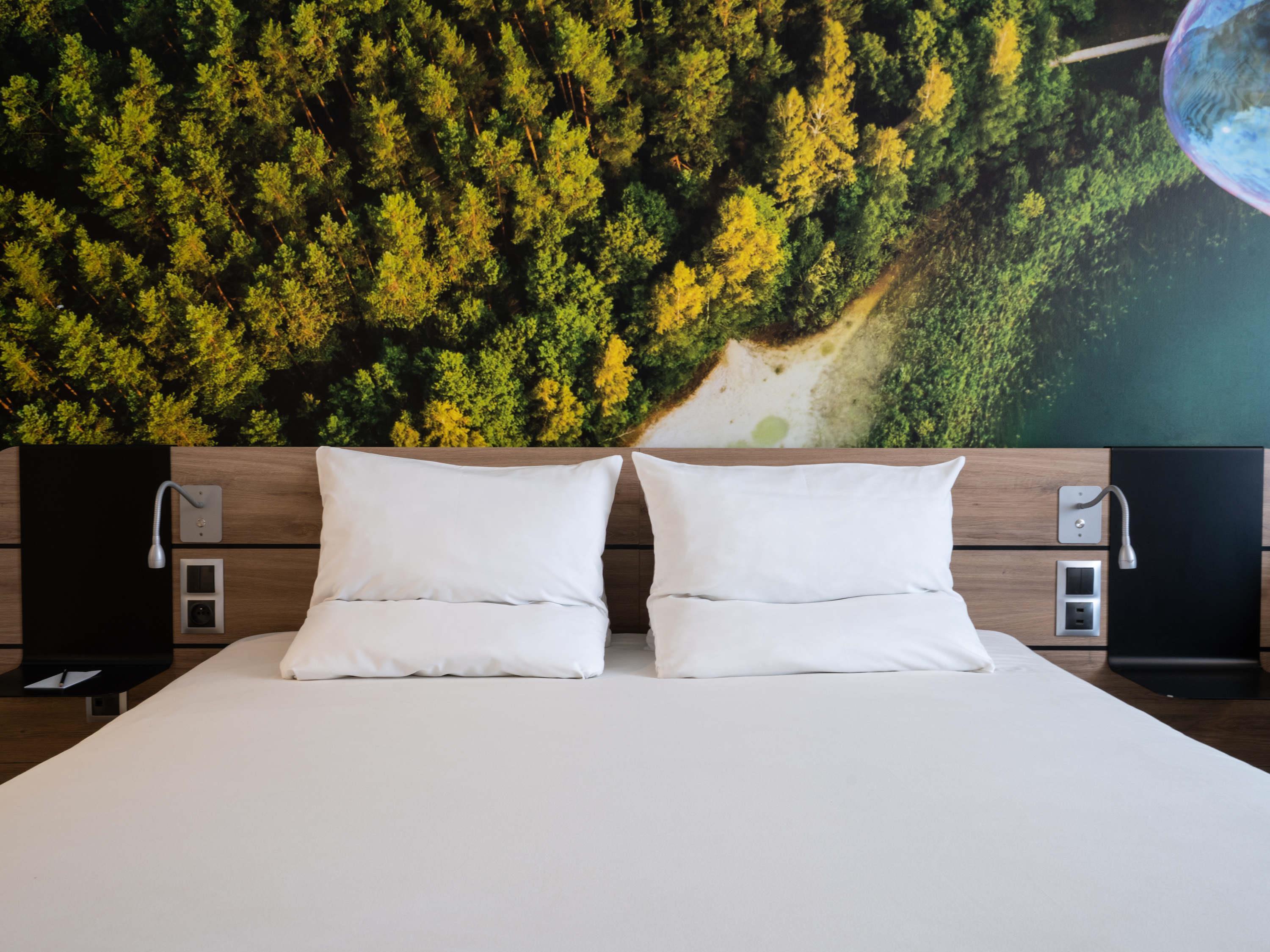 Double Queen Size Bed