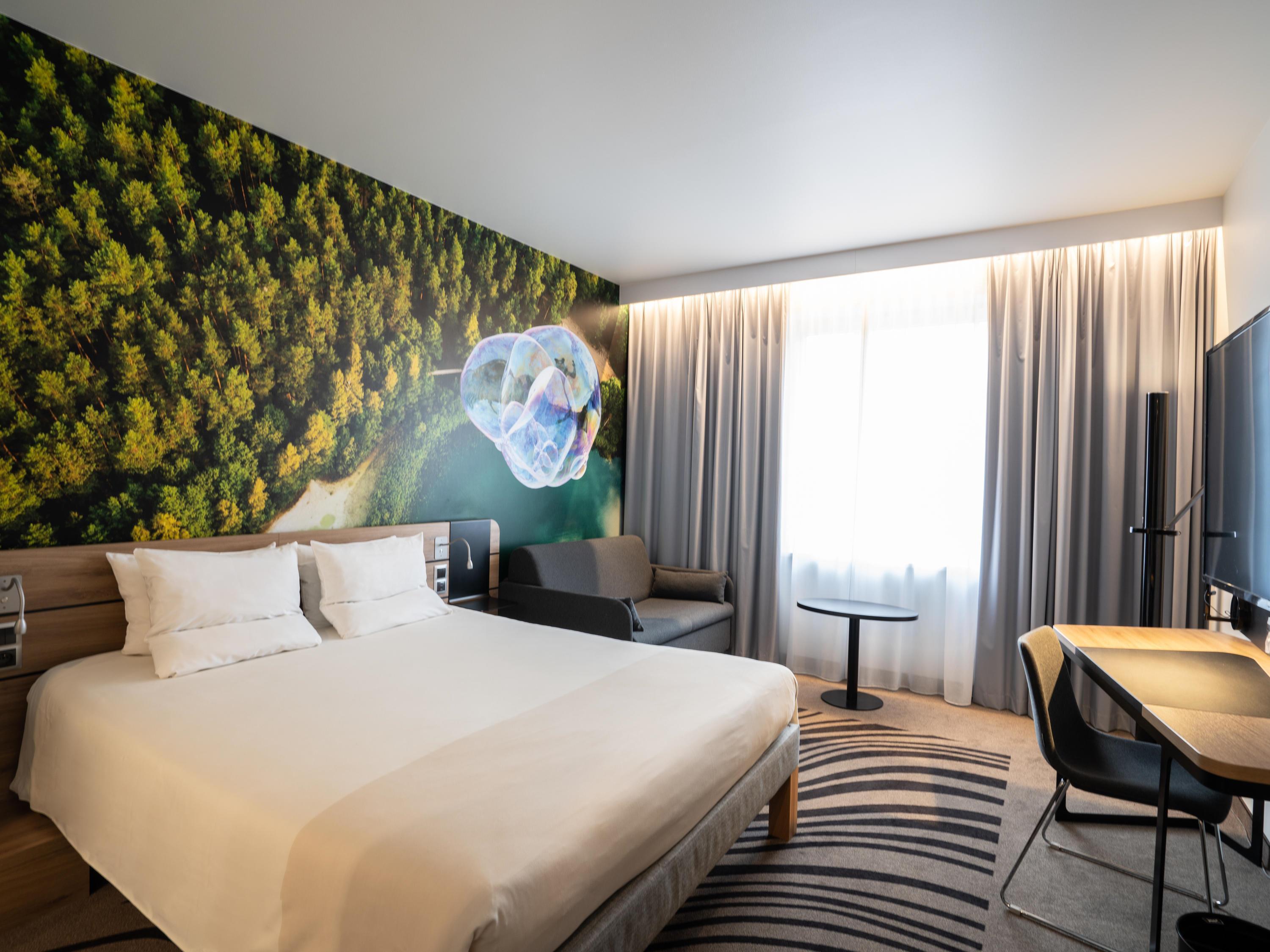 Double Queen Size Bed