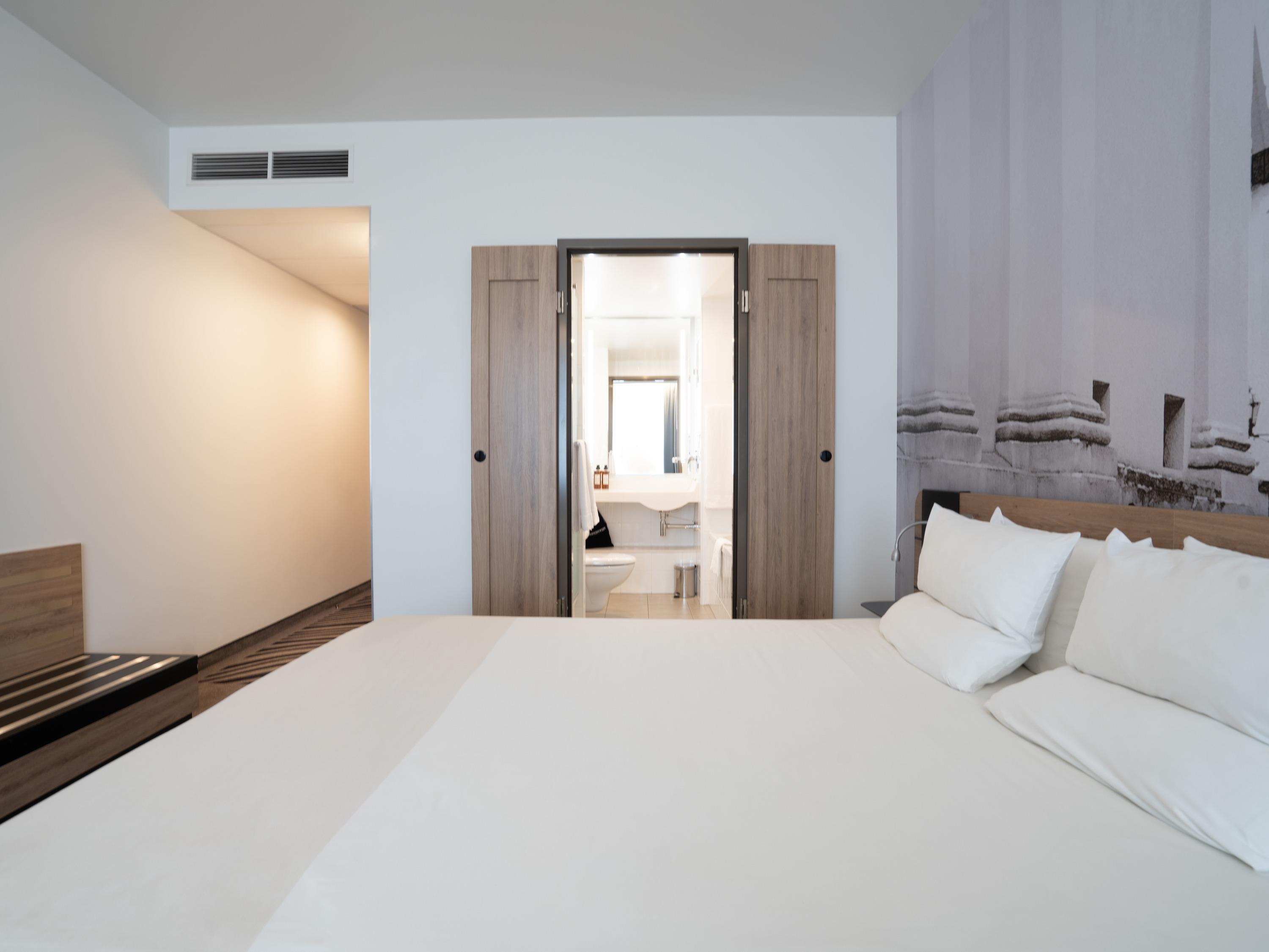 Double Superior Queen Bed