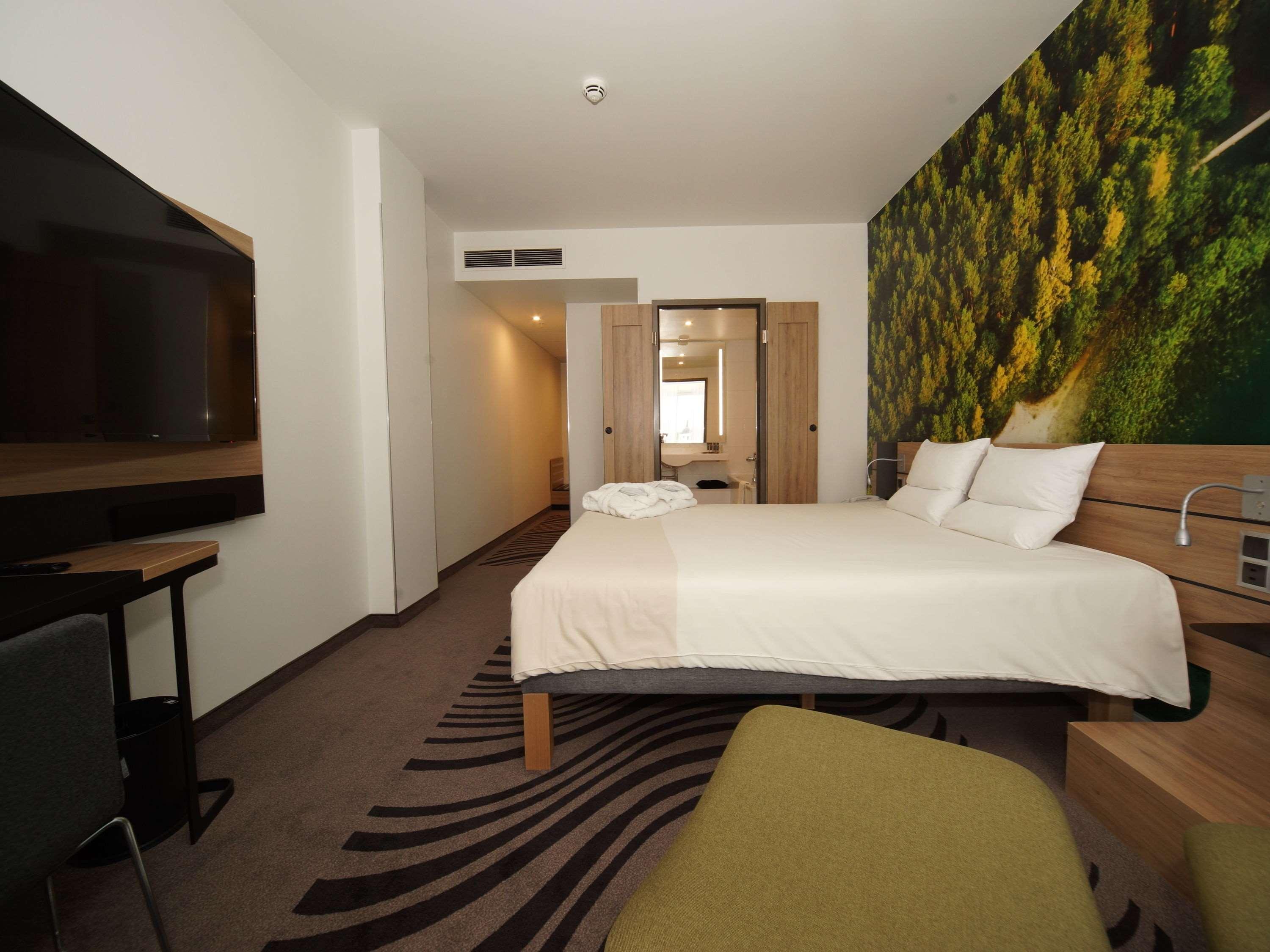 Double Executive King Bed