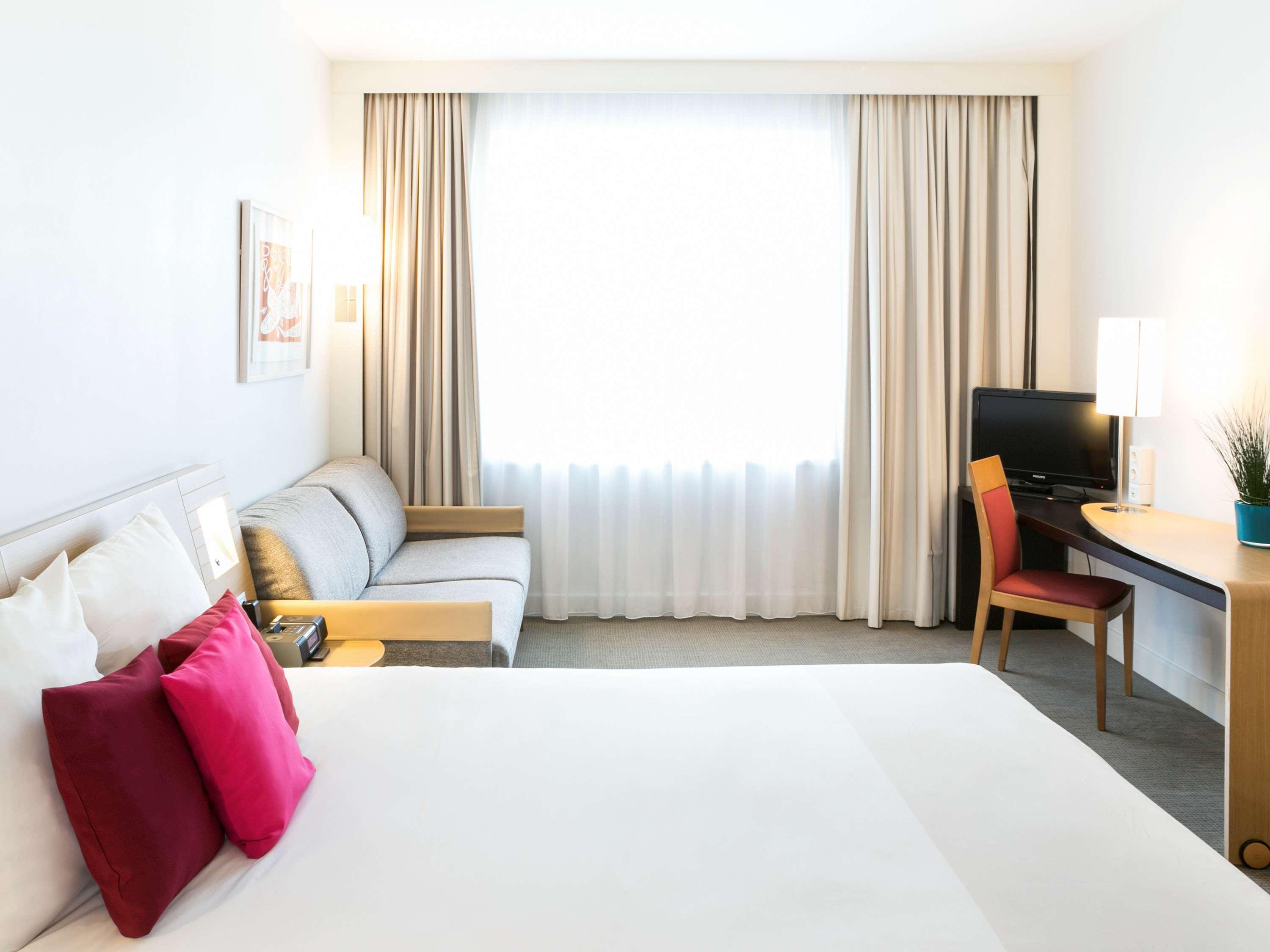 Double Queen Size Bed