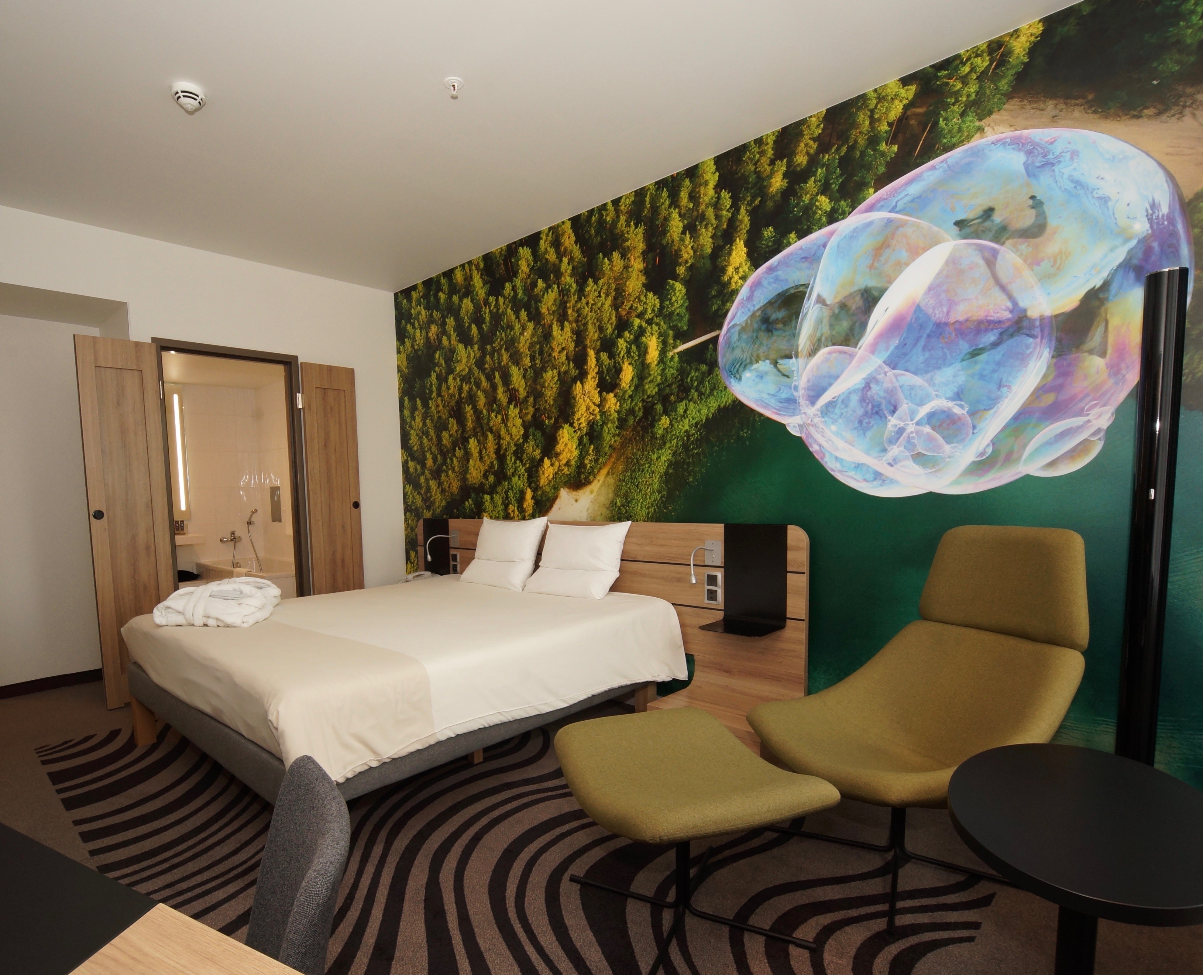 Double Executive King Bed