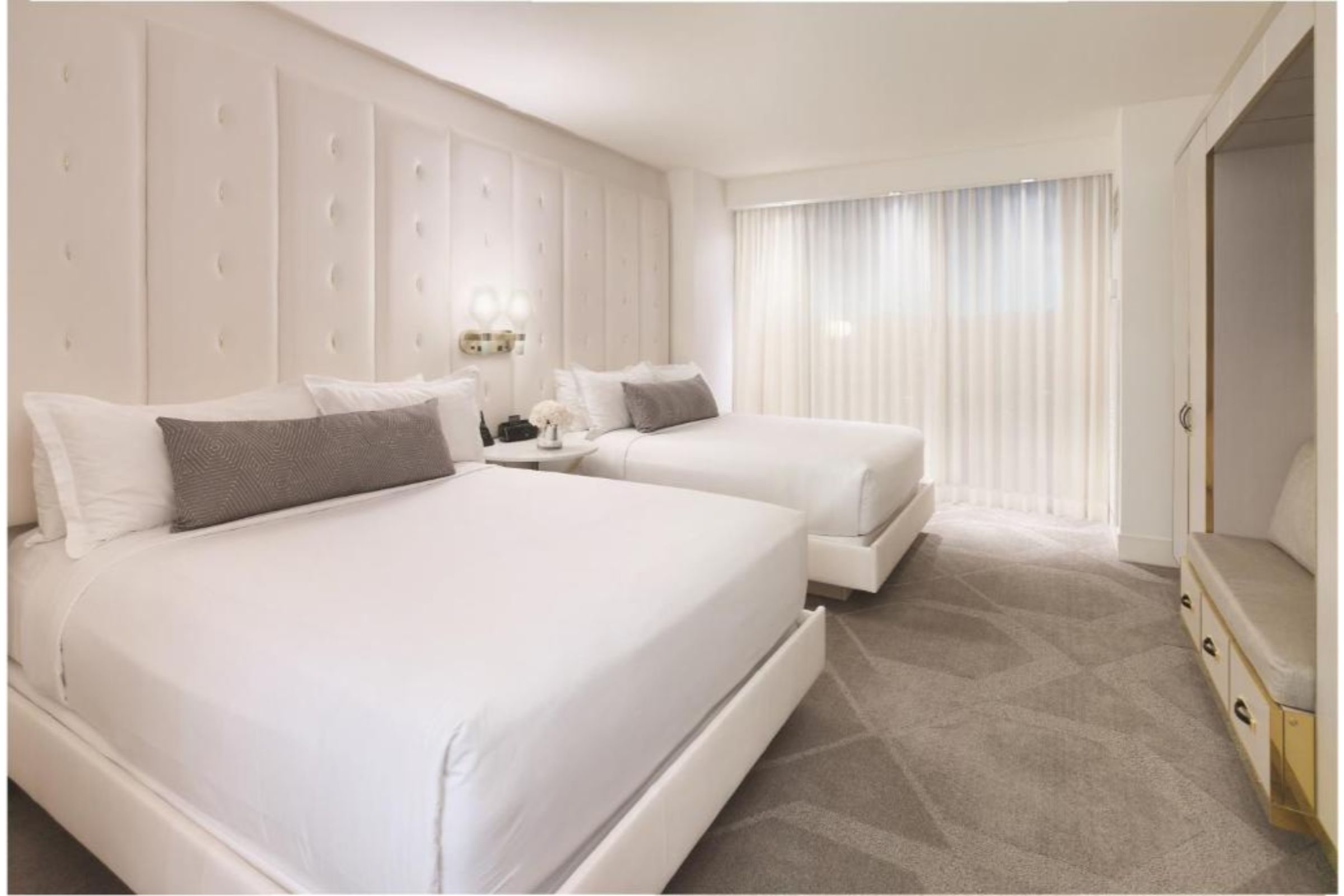 Suite Queen Size Bed