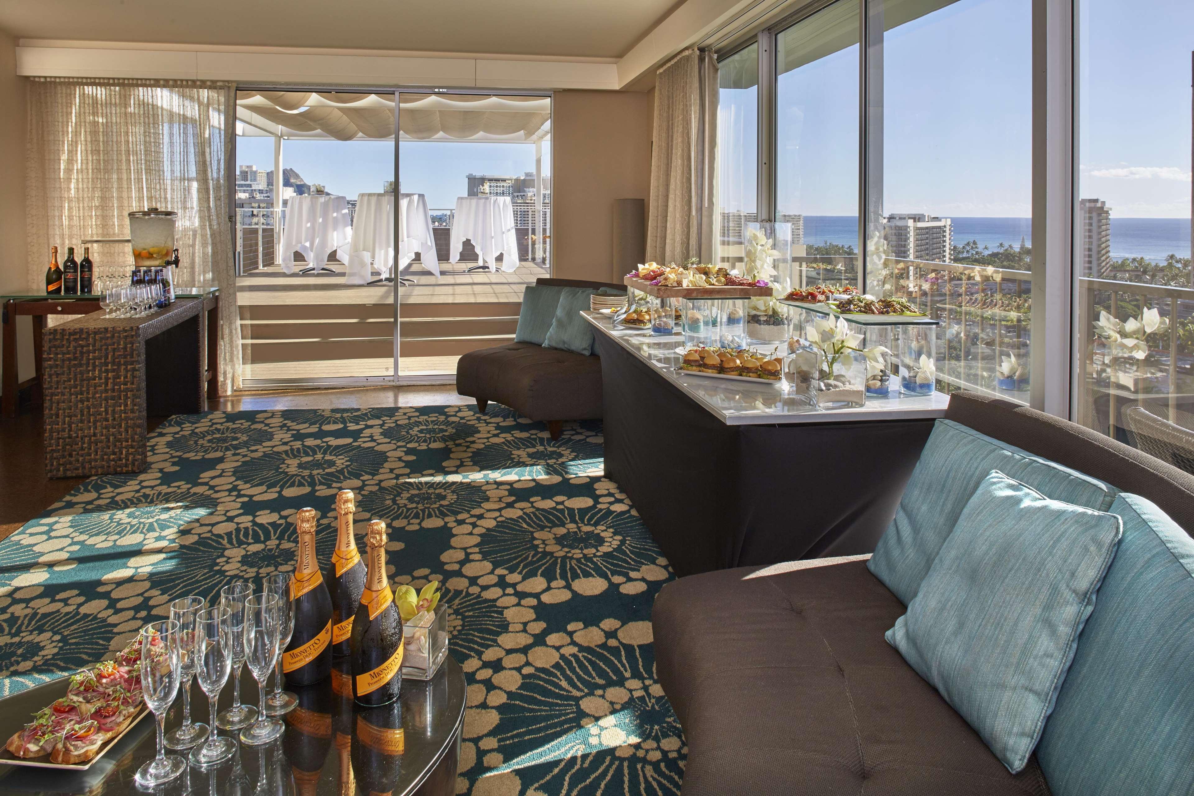 Suite Queen Size Bed