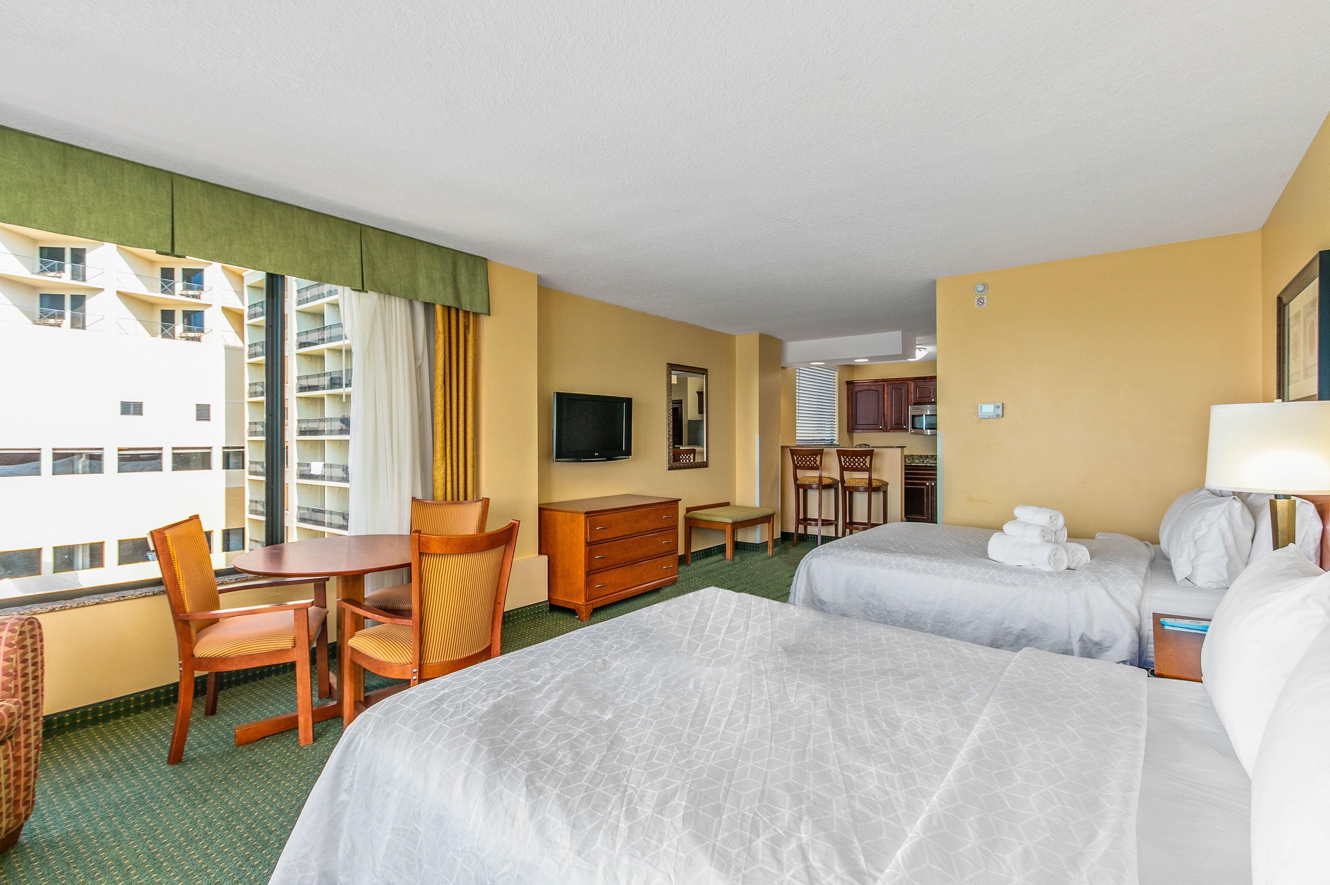 Suite City View Two Queen Beds