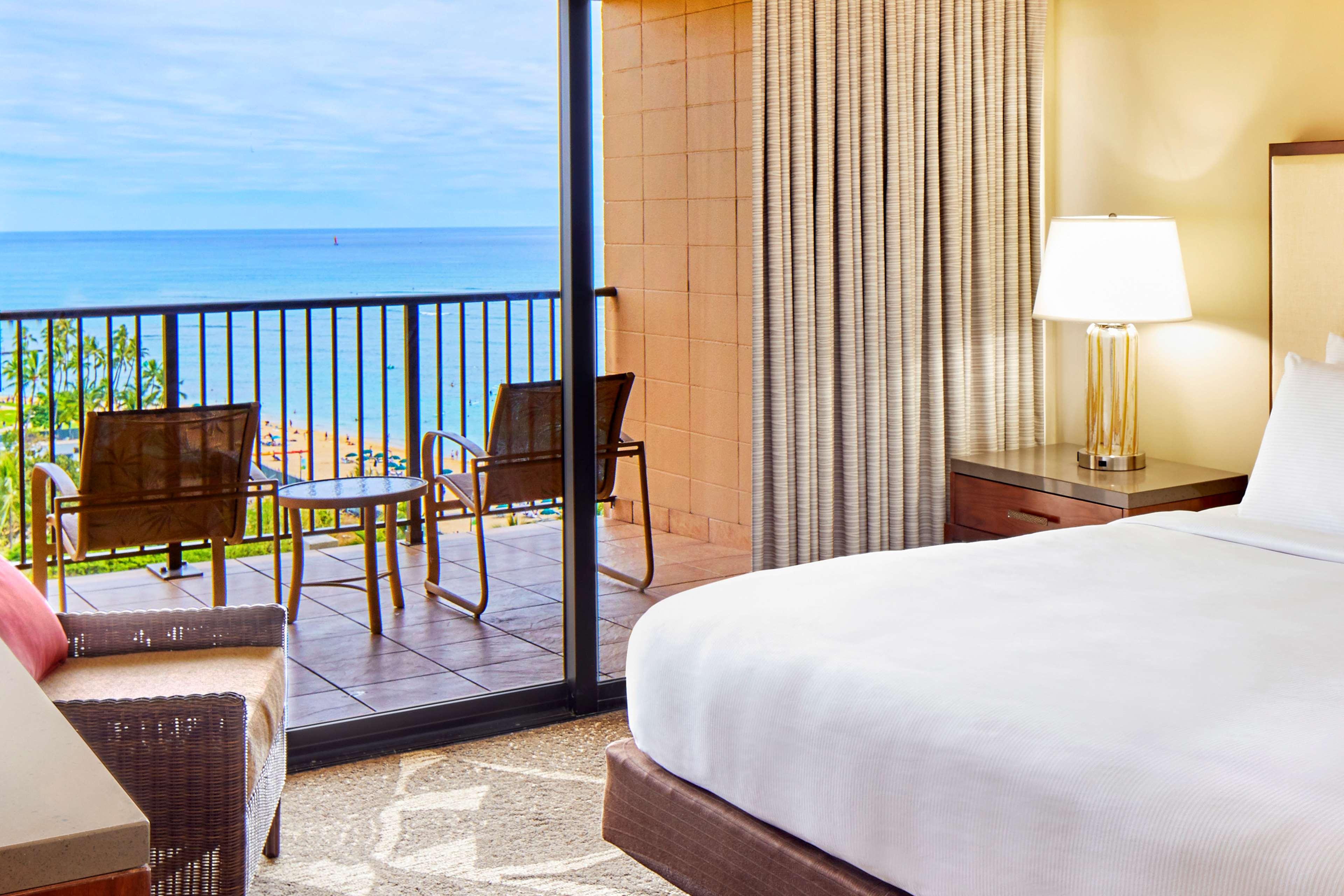 Junior Suite Accessible King Size Bed