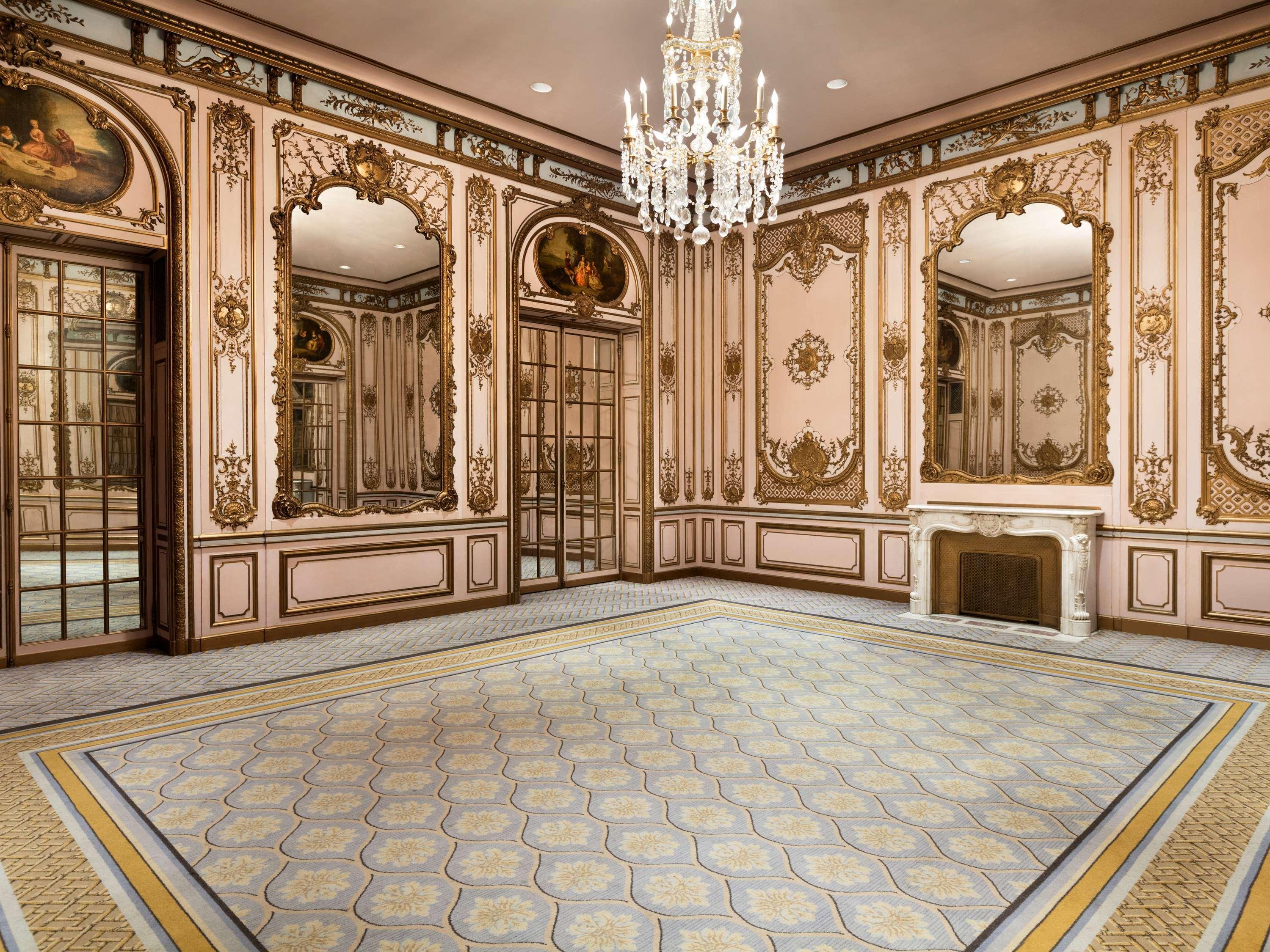 Double Deluxe Two Queen Beds