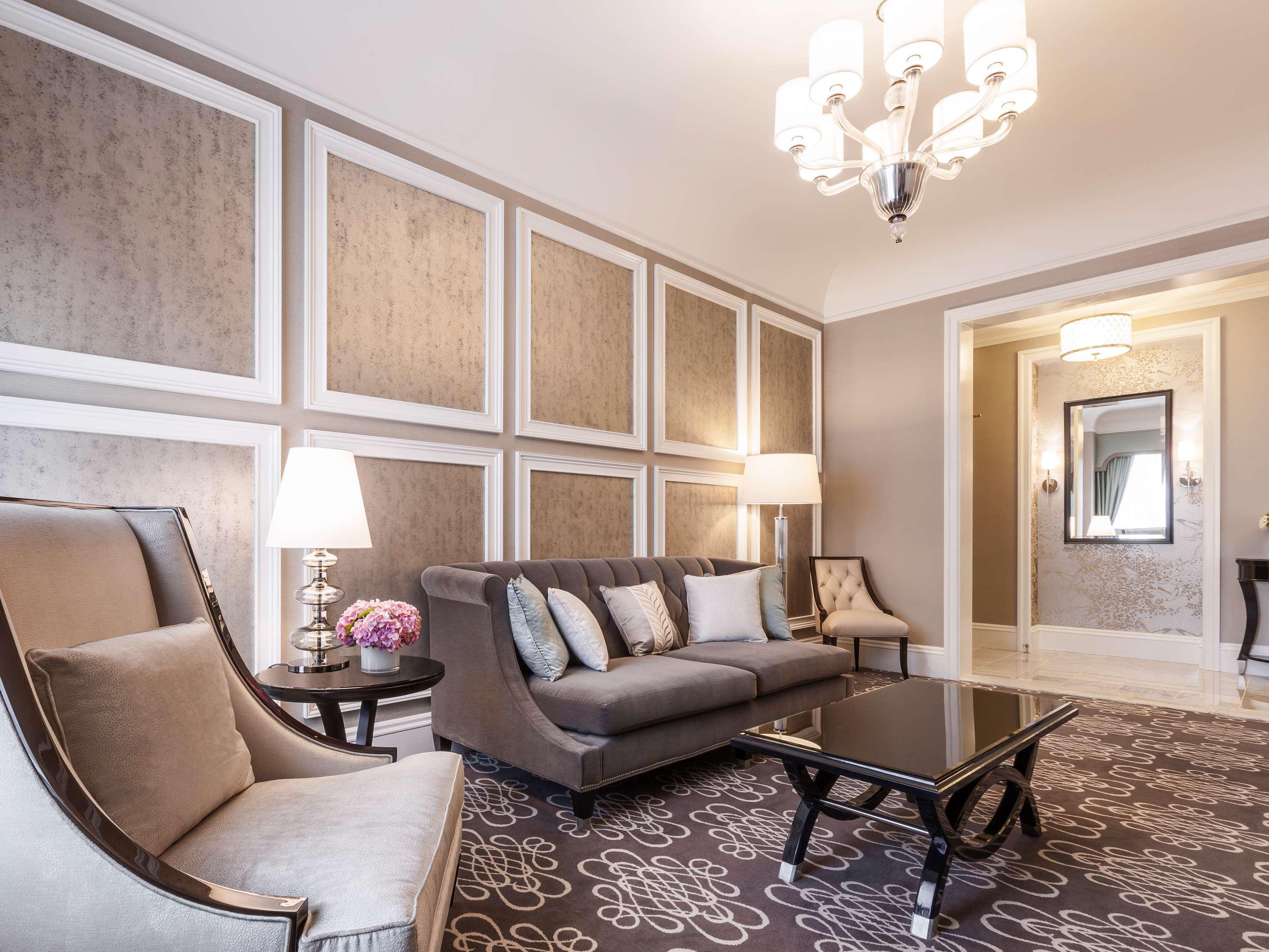 Junior Suite King Size Bed