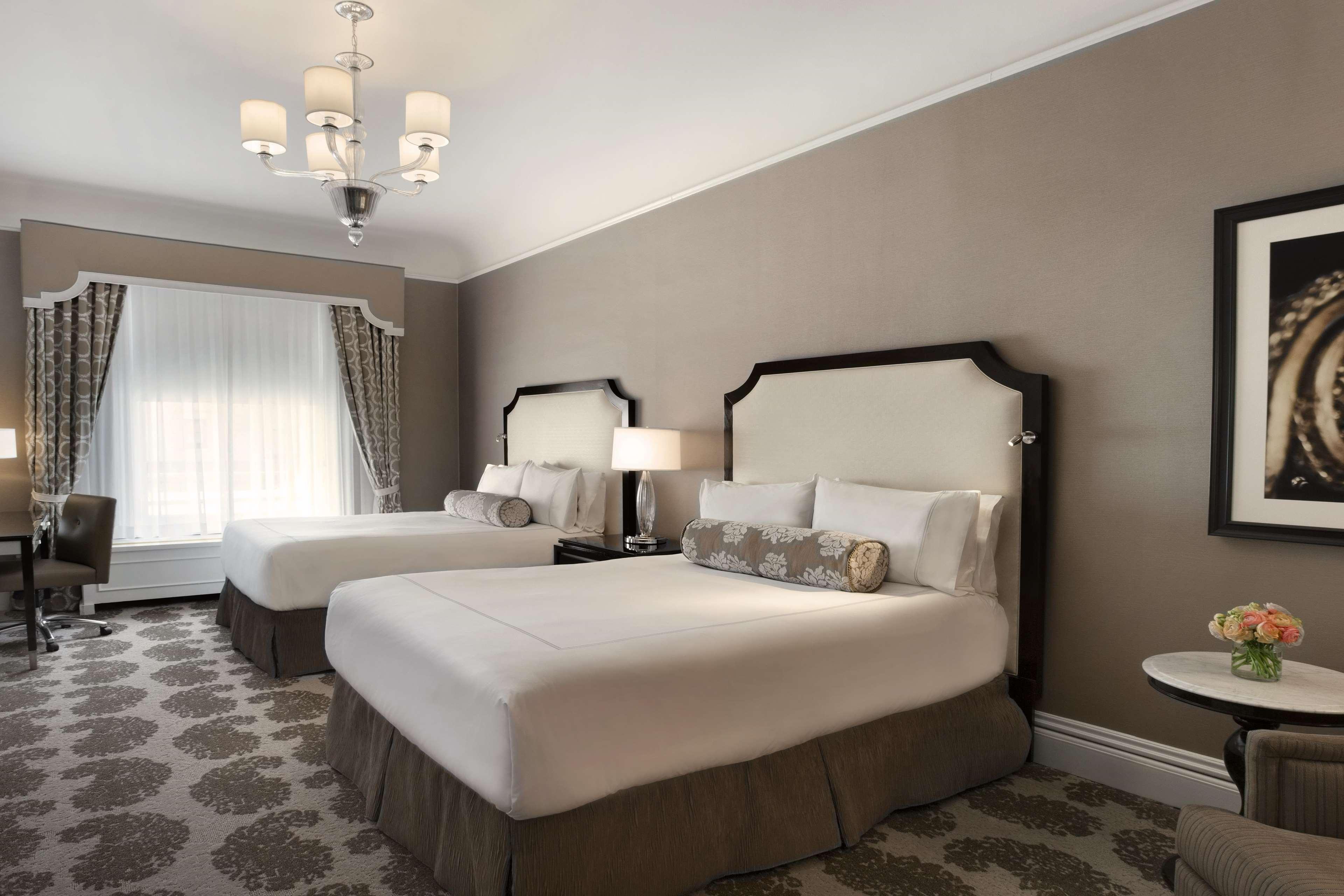 Double Deluxe Queen Bed