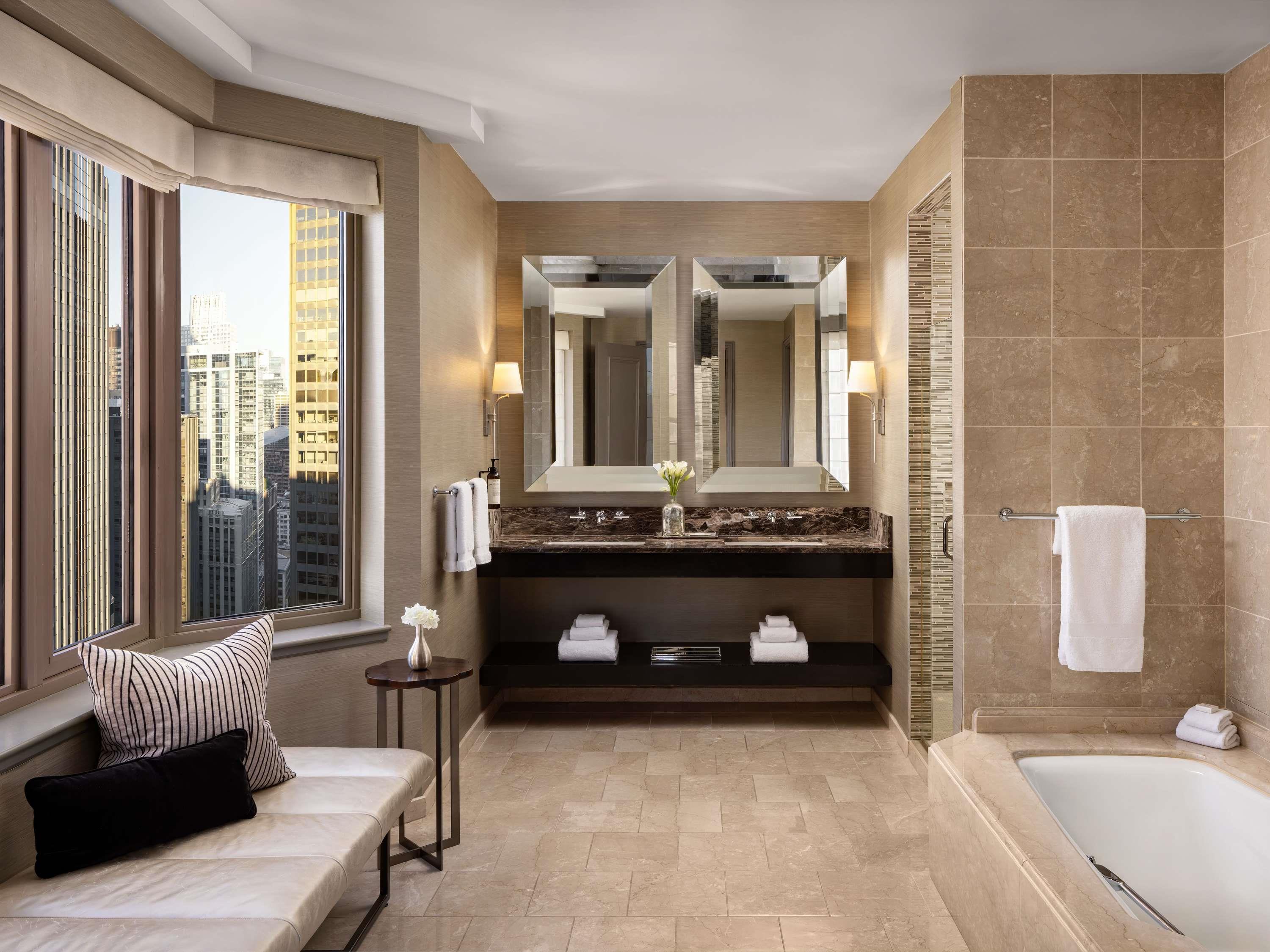 Suite Superior King Bed