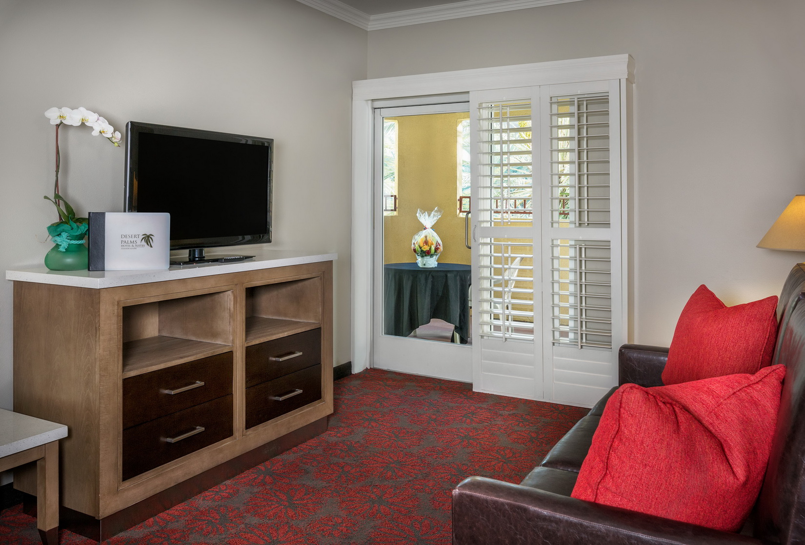 Suite with Kitchenette