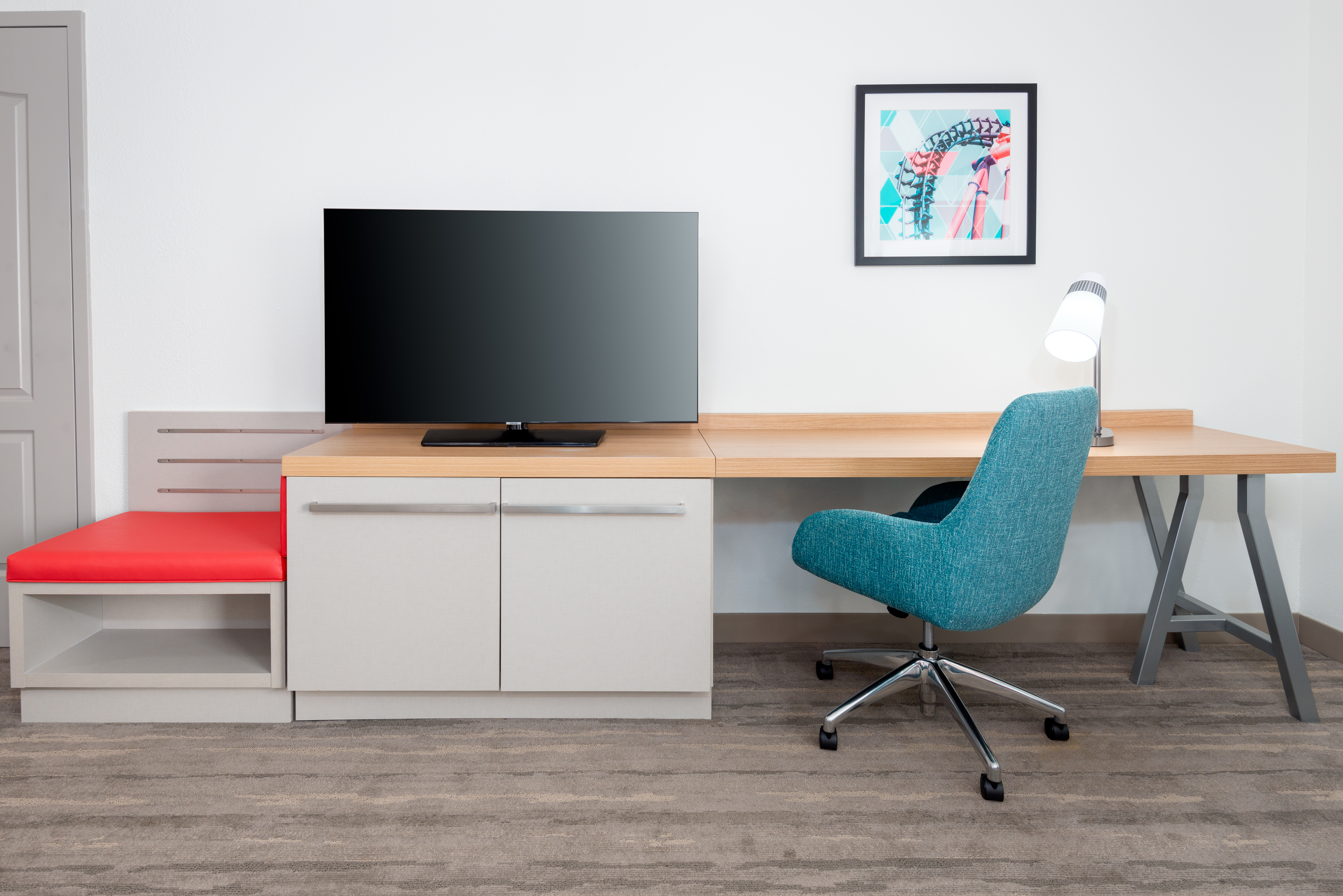 Double Pool View King Bed