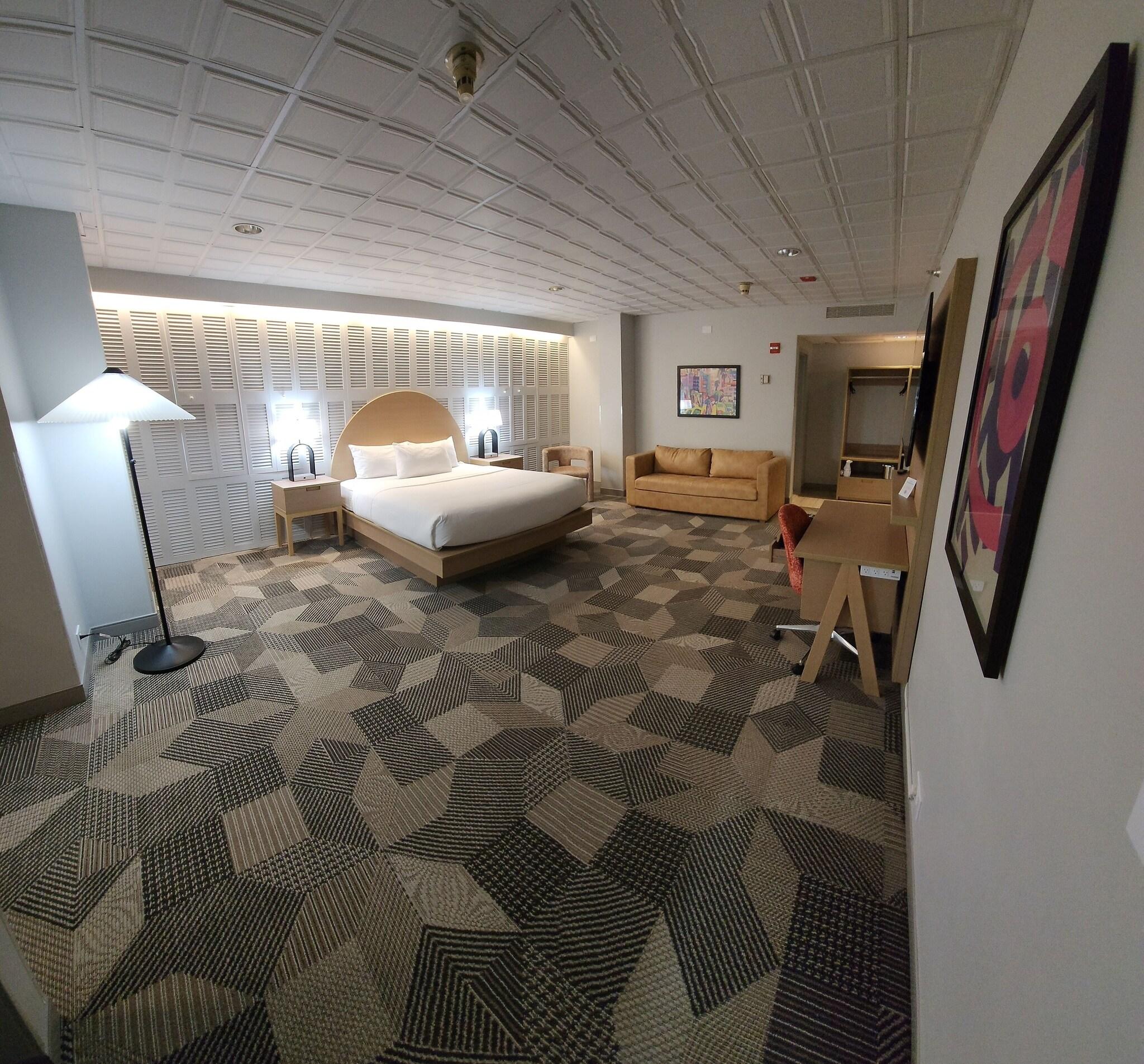 Junior Suite King Size Bed