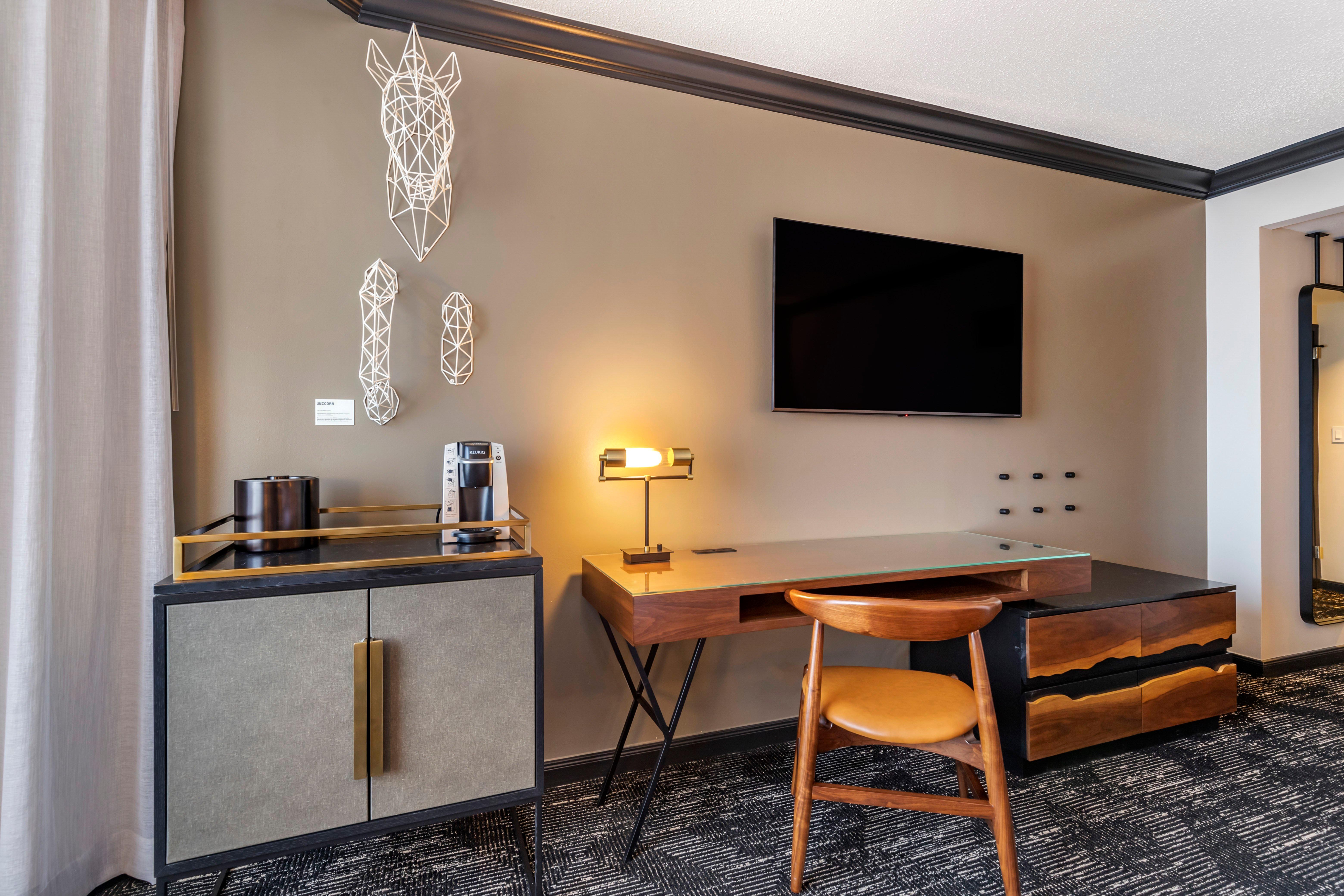 Double Deluxe King Bed