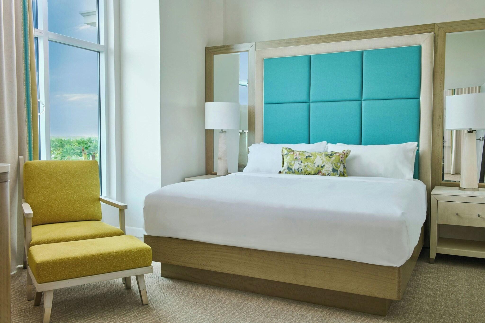 Suite Deluxe King Bed