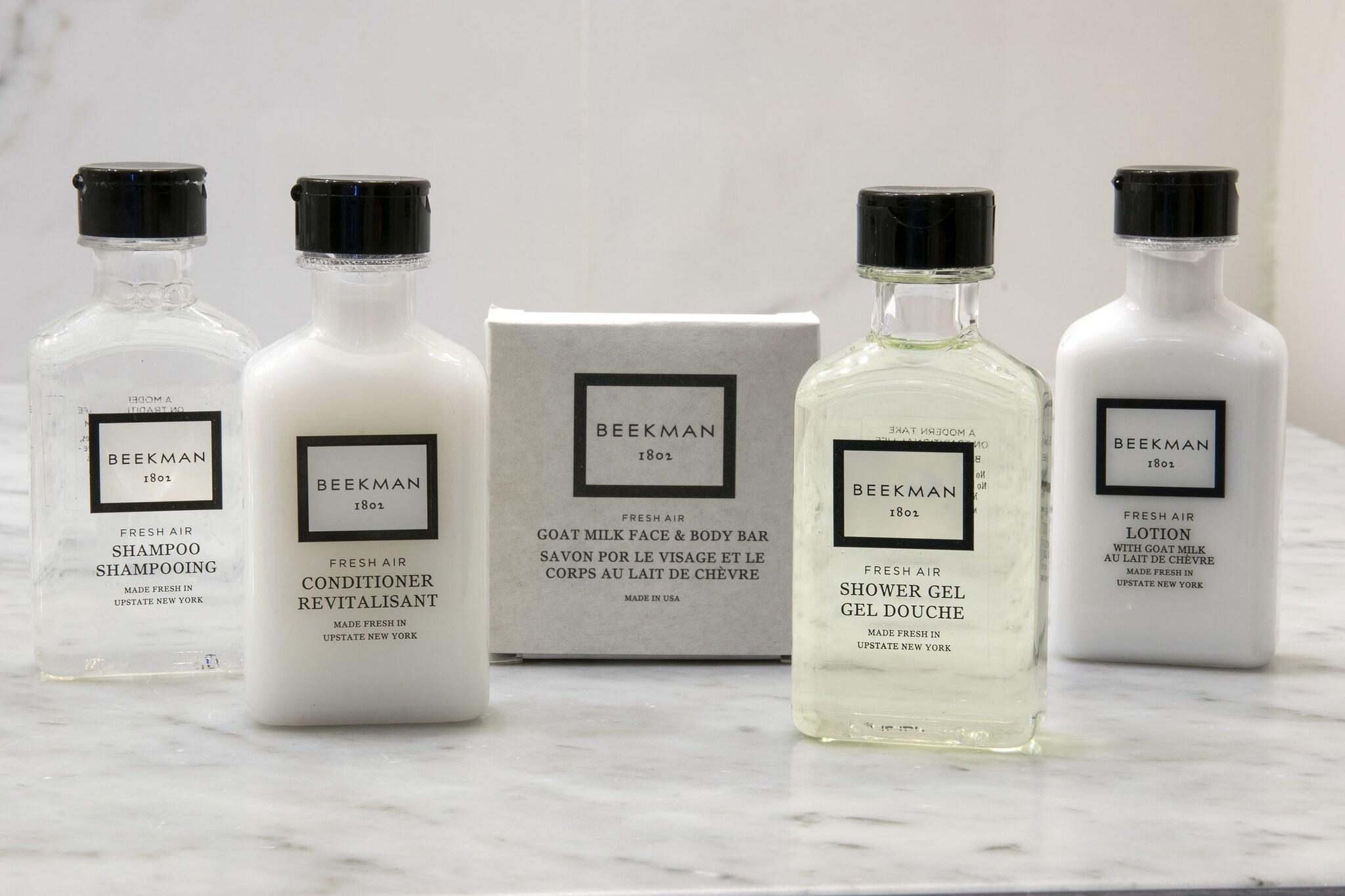 Double Classic Queen Bed