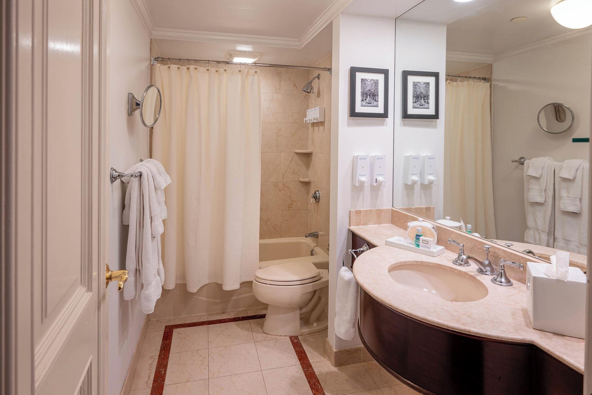 Junior Suite Two Queen Beds